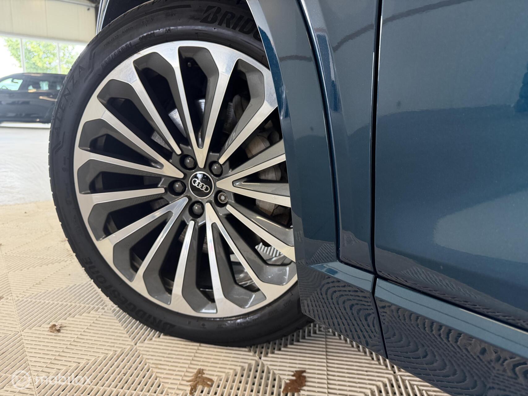 Foto van Audi E-tron 50