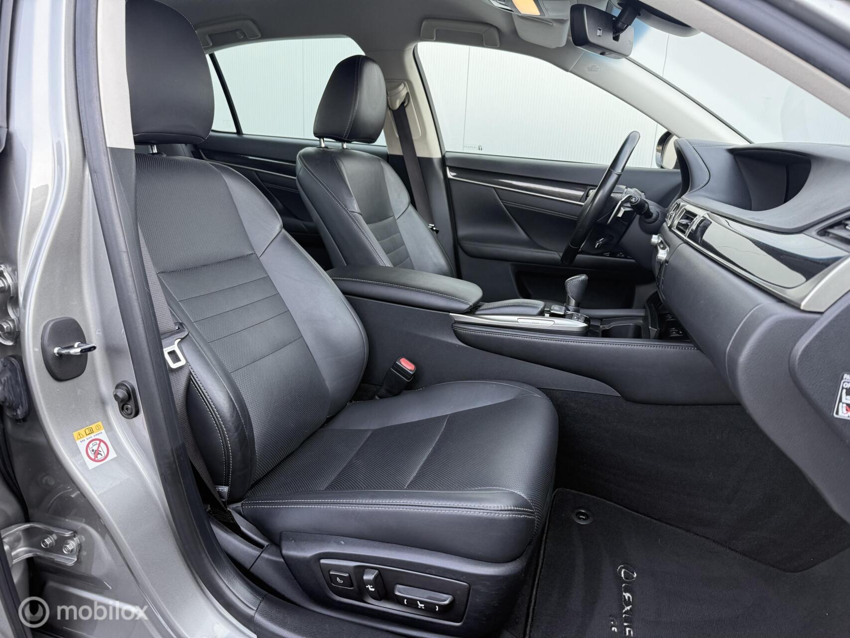Foto van Lexus Lexus Gs300h