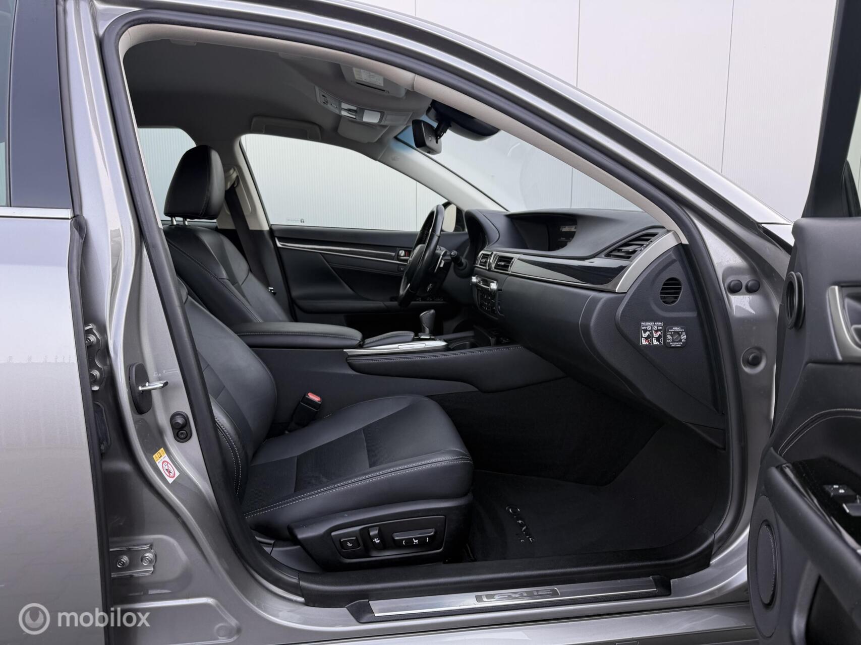 Foto van Lexus Lexus Gs300h