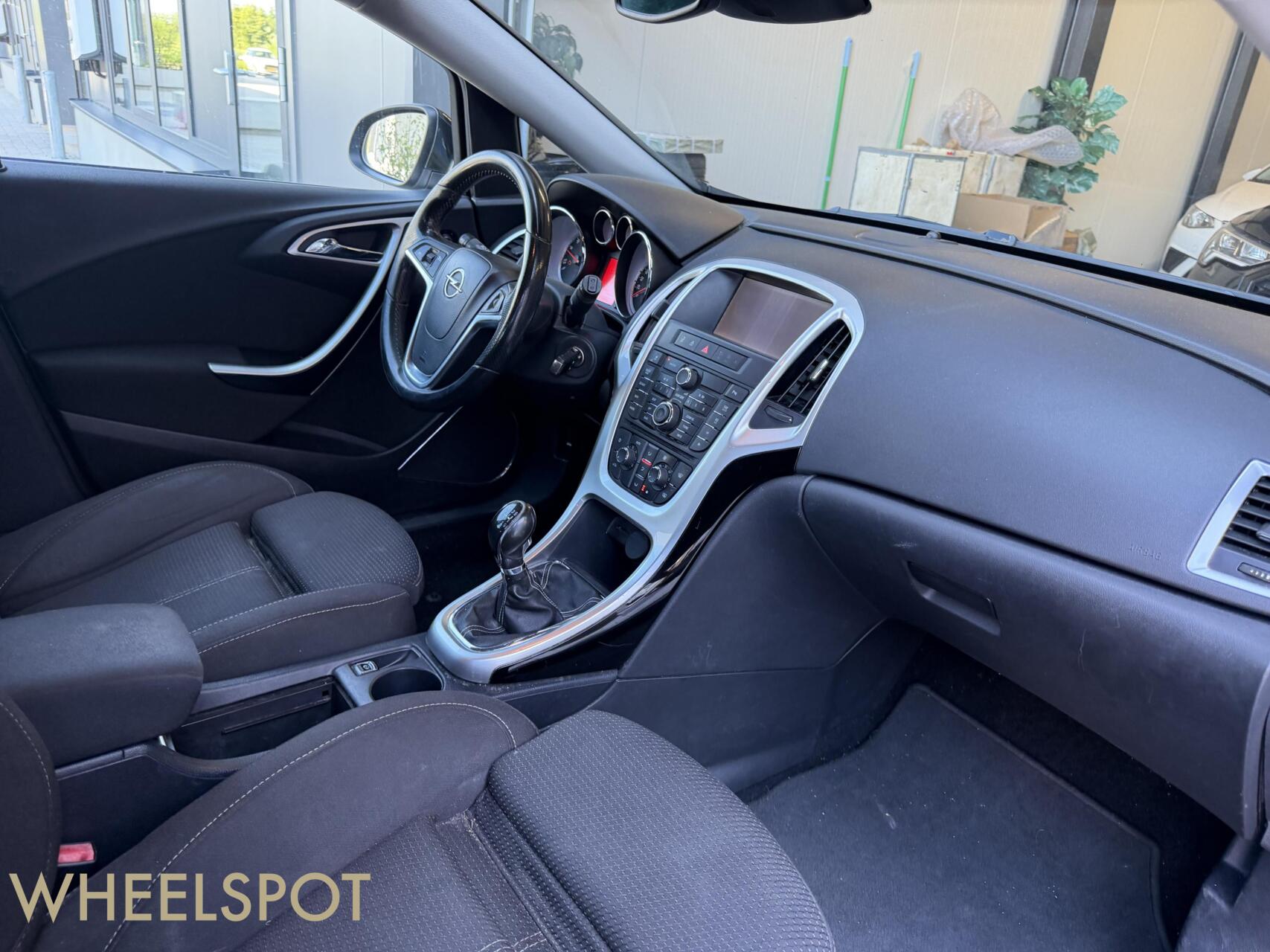 Foto van Opel Astra Sports Tourer