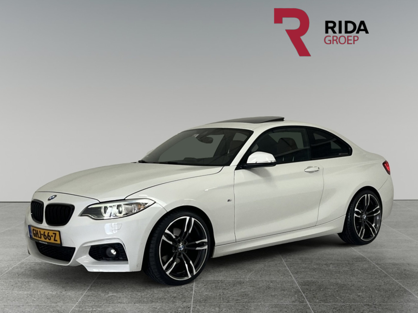 BMW 220i 220i M Sport 2014 - voorkant
