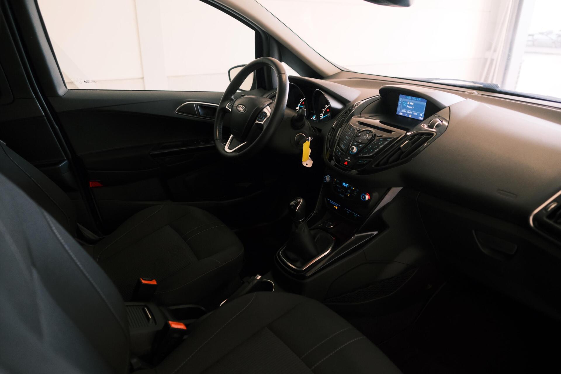 Foto van Ford B-max