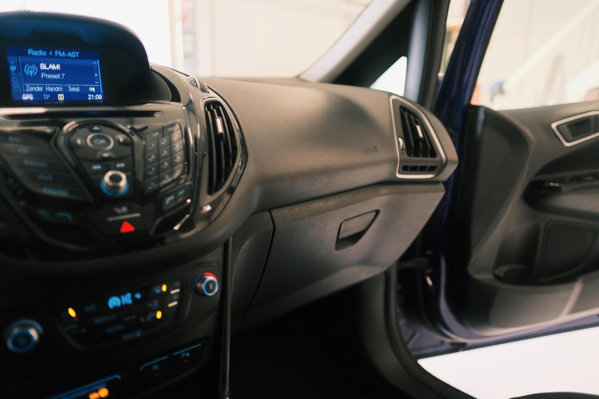 Foto van Ford B-max