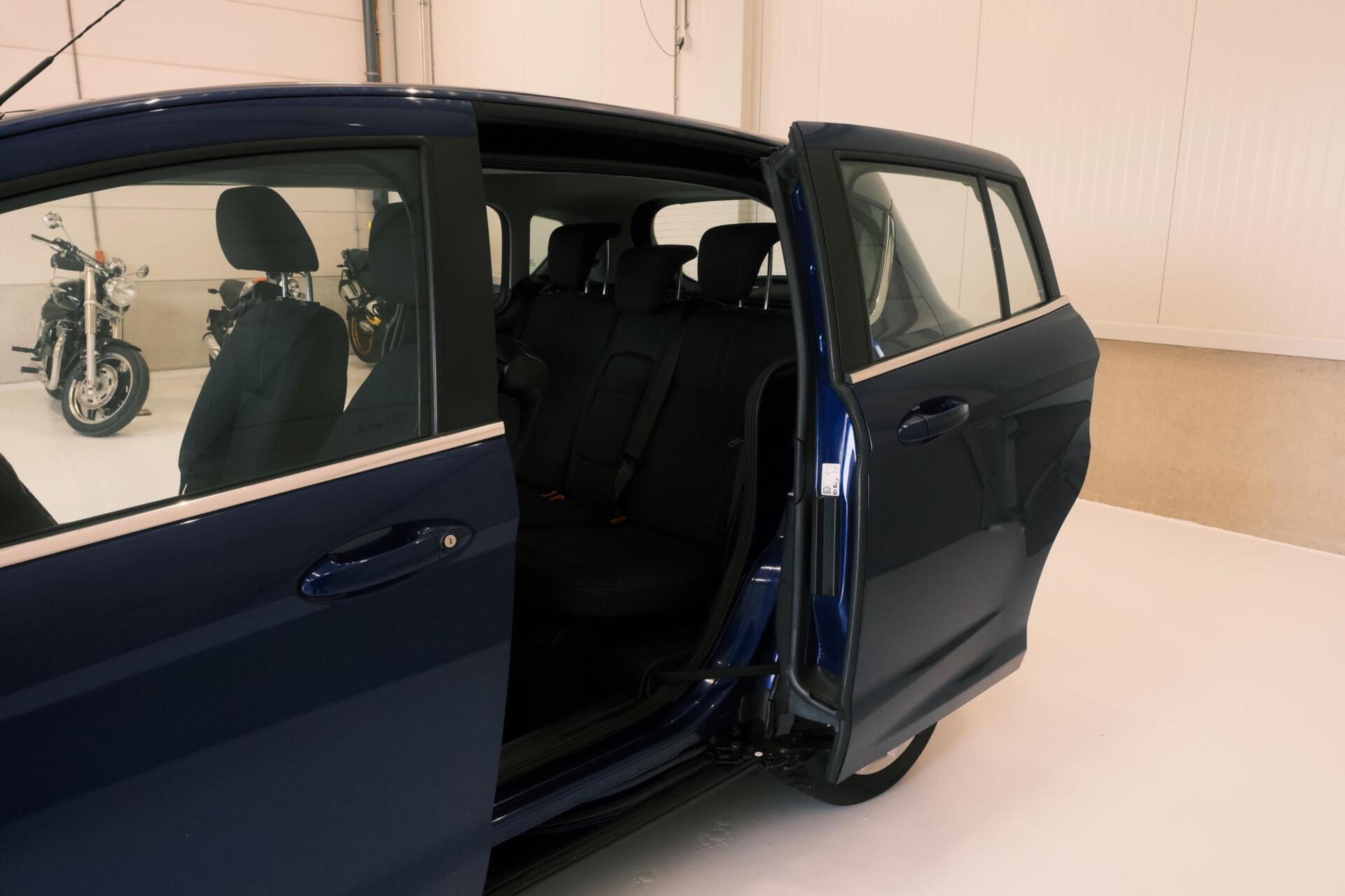 Foto van Ford B-max