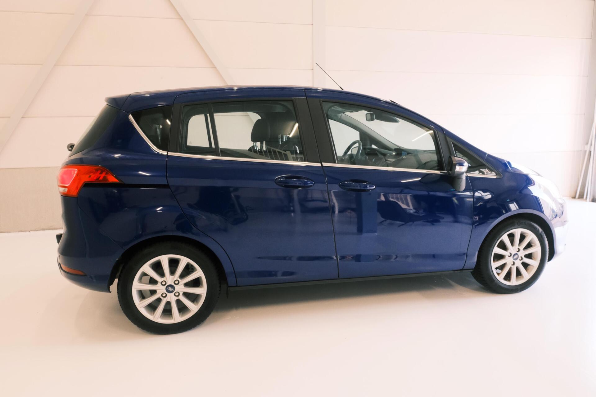 Foto van Ford B-max