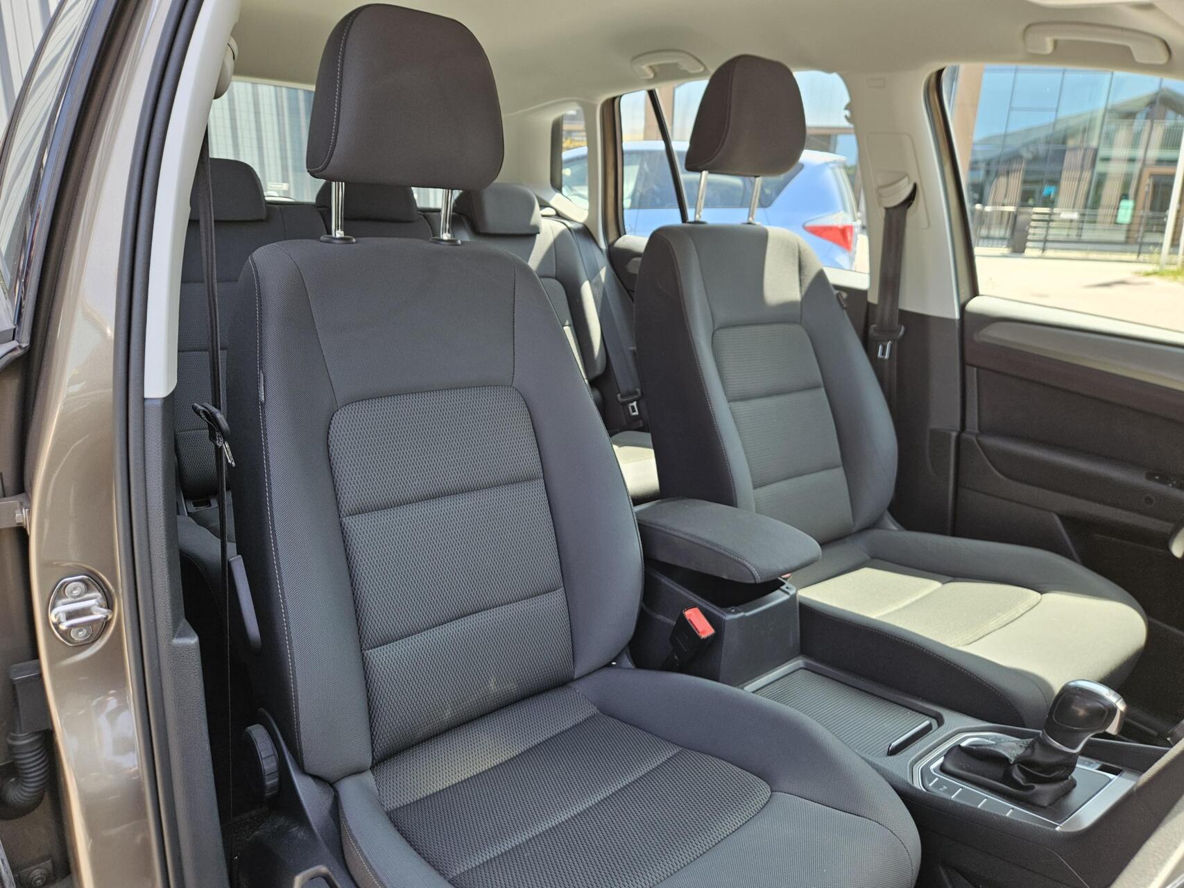 Foto van Volkswagen Golf Sportsvan
