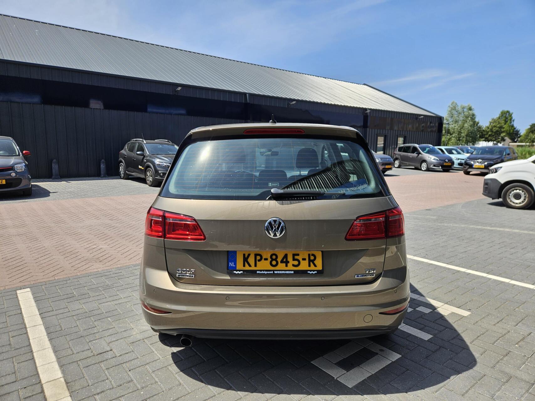 Foto van Volkswagen Golf Sportsvan