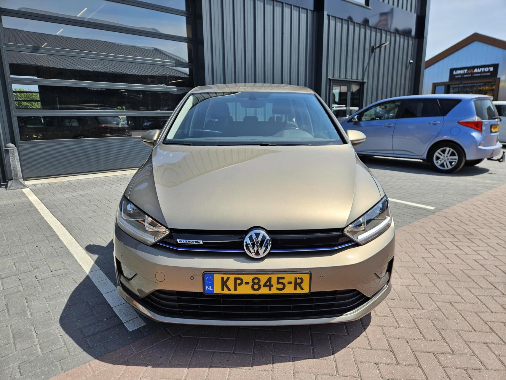 Foto van Volkswagen Golf Sportsvan