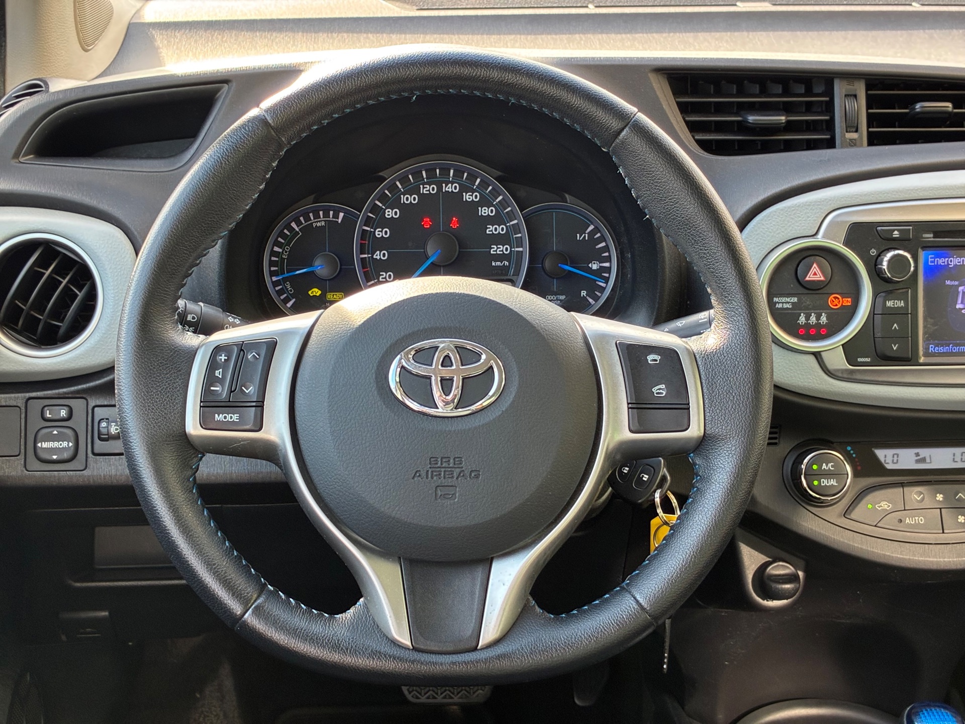 Foto van Toyota Toyota Yaris Hybrid