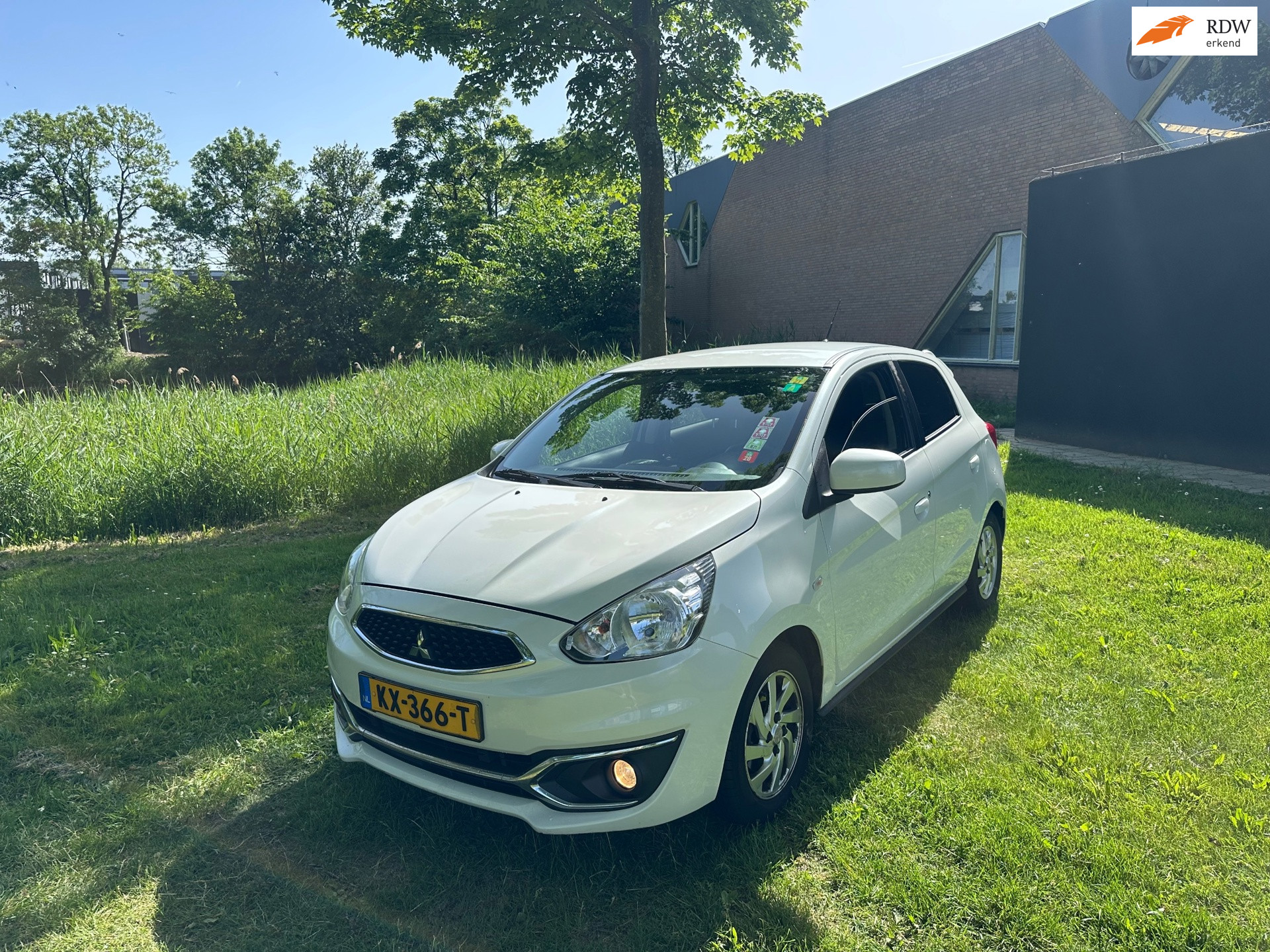 Mitsubishi Mitsubishi Space Star 1.2 Life Airco 143DKM NAP Recent Grote Beurt!!! 2016 - voorkant