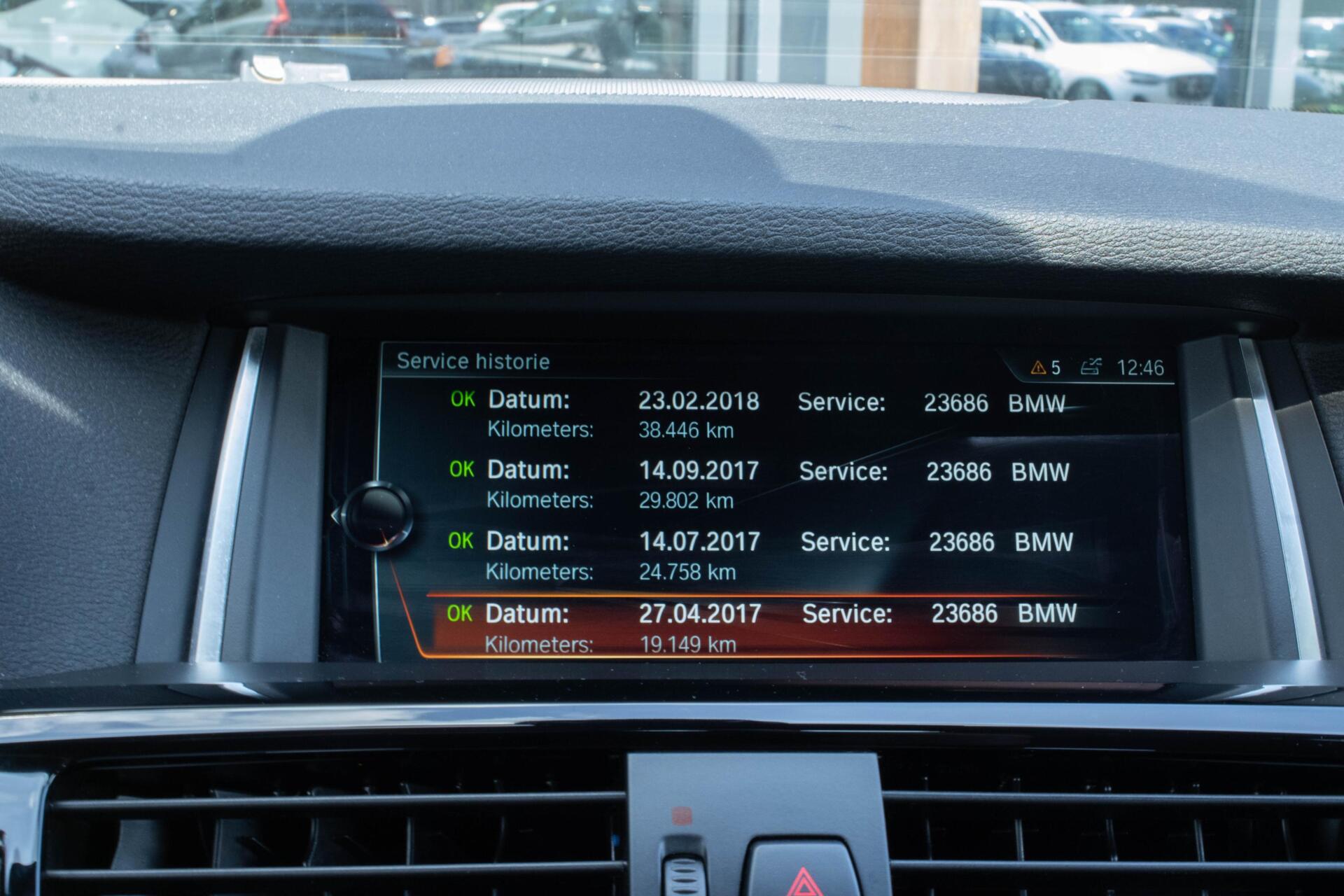 Foto van BMW X4 Xdrive28i