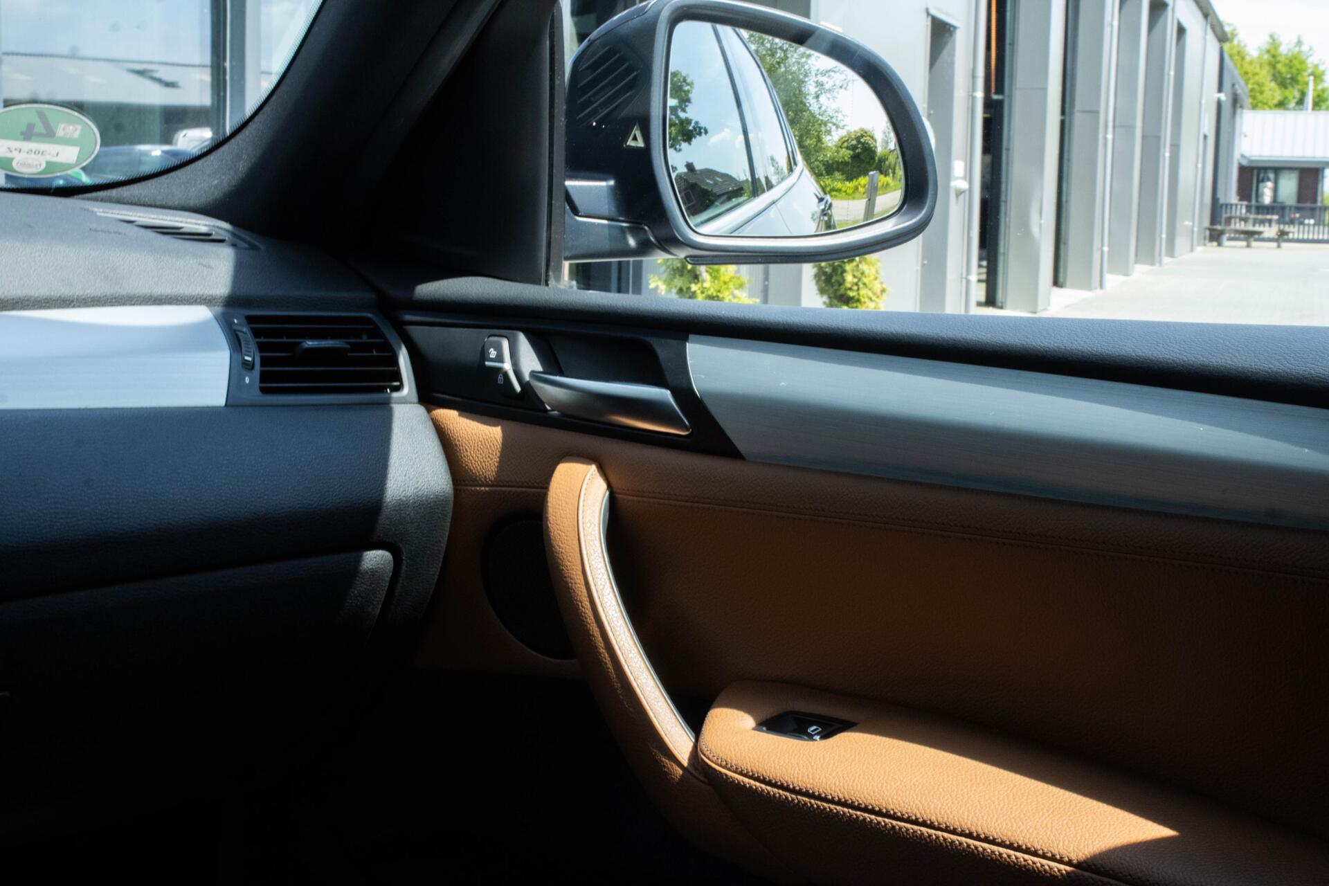 Foto van BMW X4 Xdrive28i