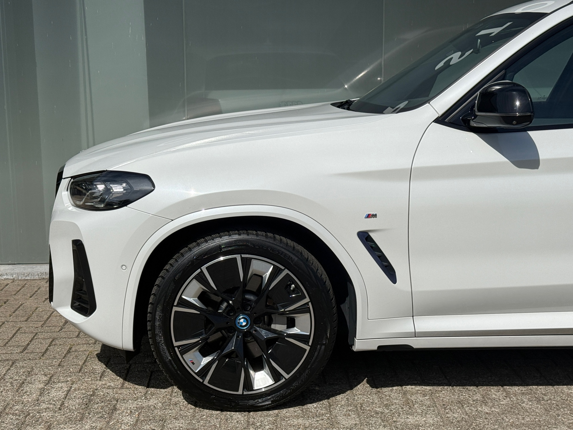 Foto van BMW Ix3