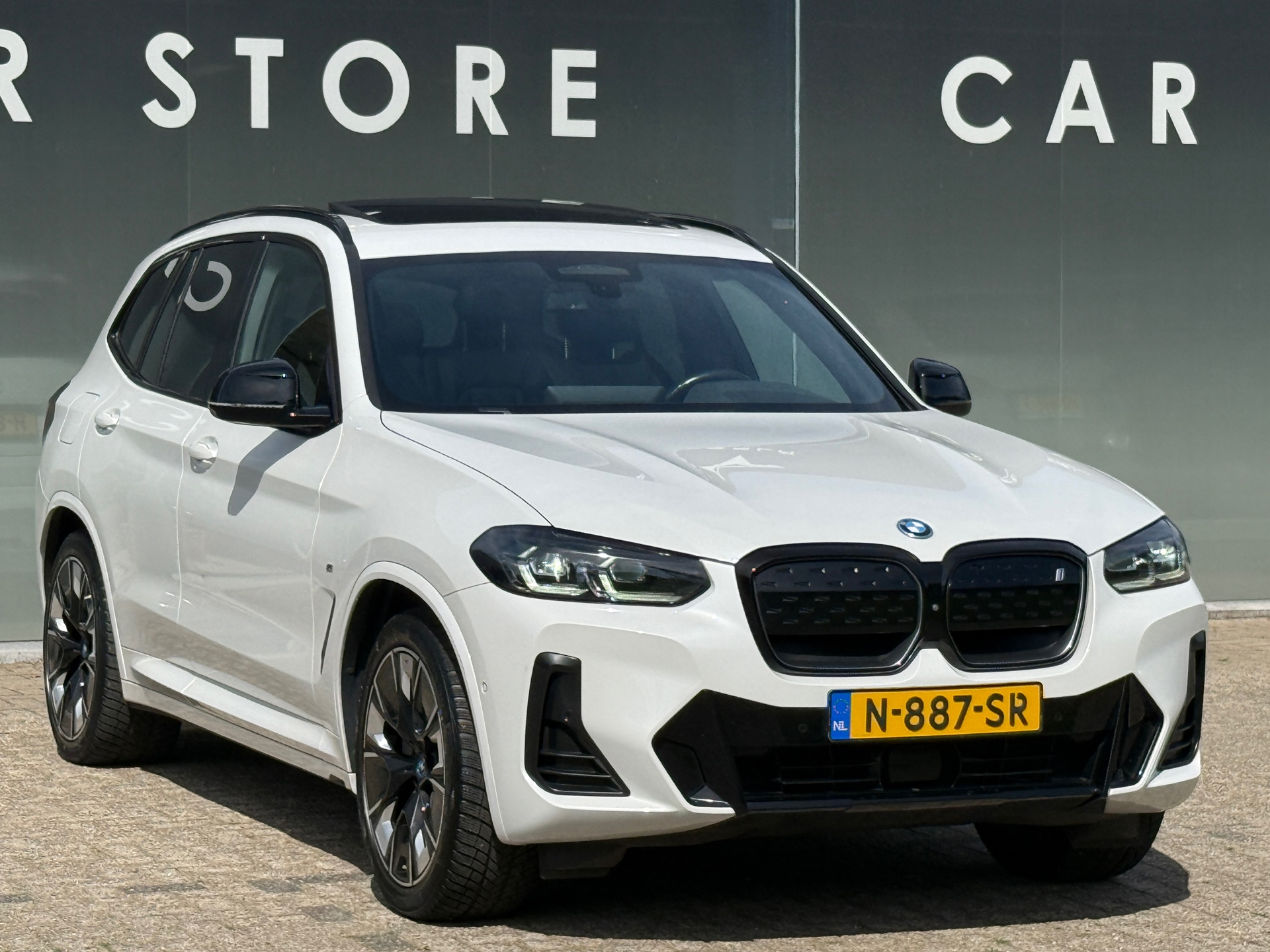 Foto van BMW Ix3