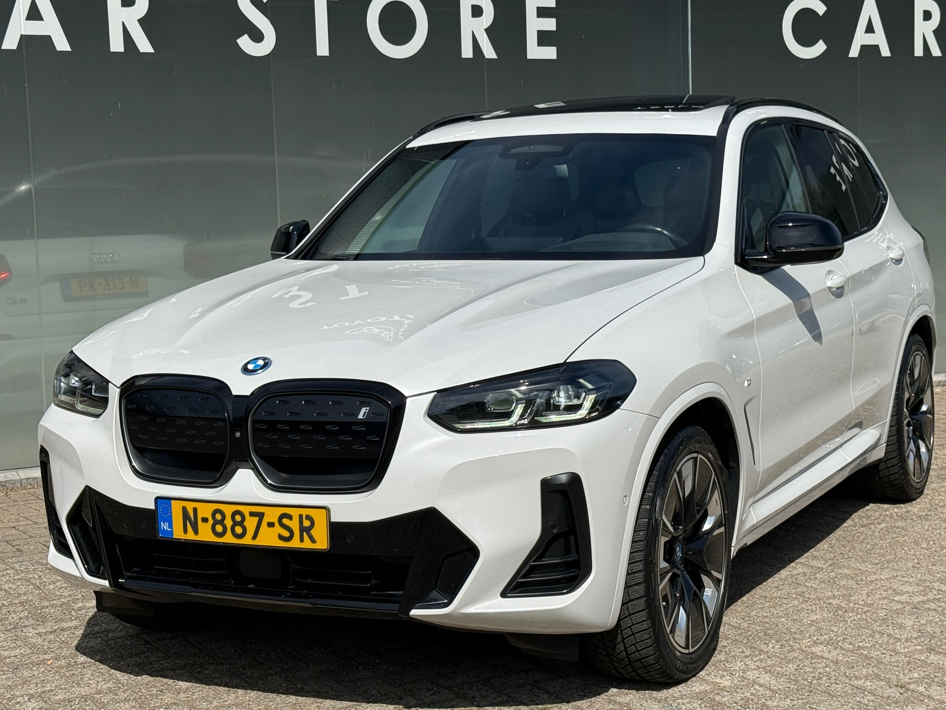 Foto van BMW Ix3