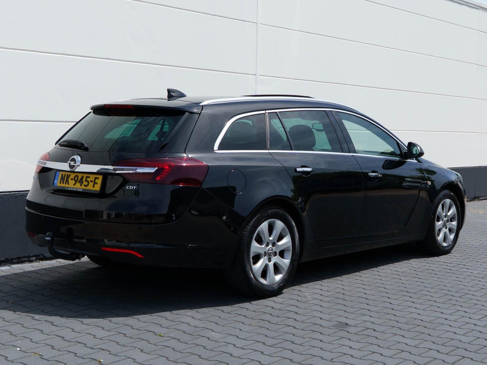 Foto van Opel Insignia Sports Tourer SW