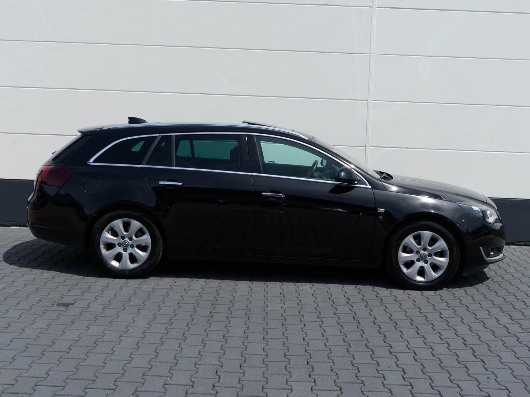 Foto van Opel Insignia Sports Tourer SW