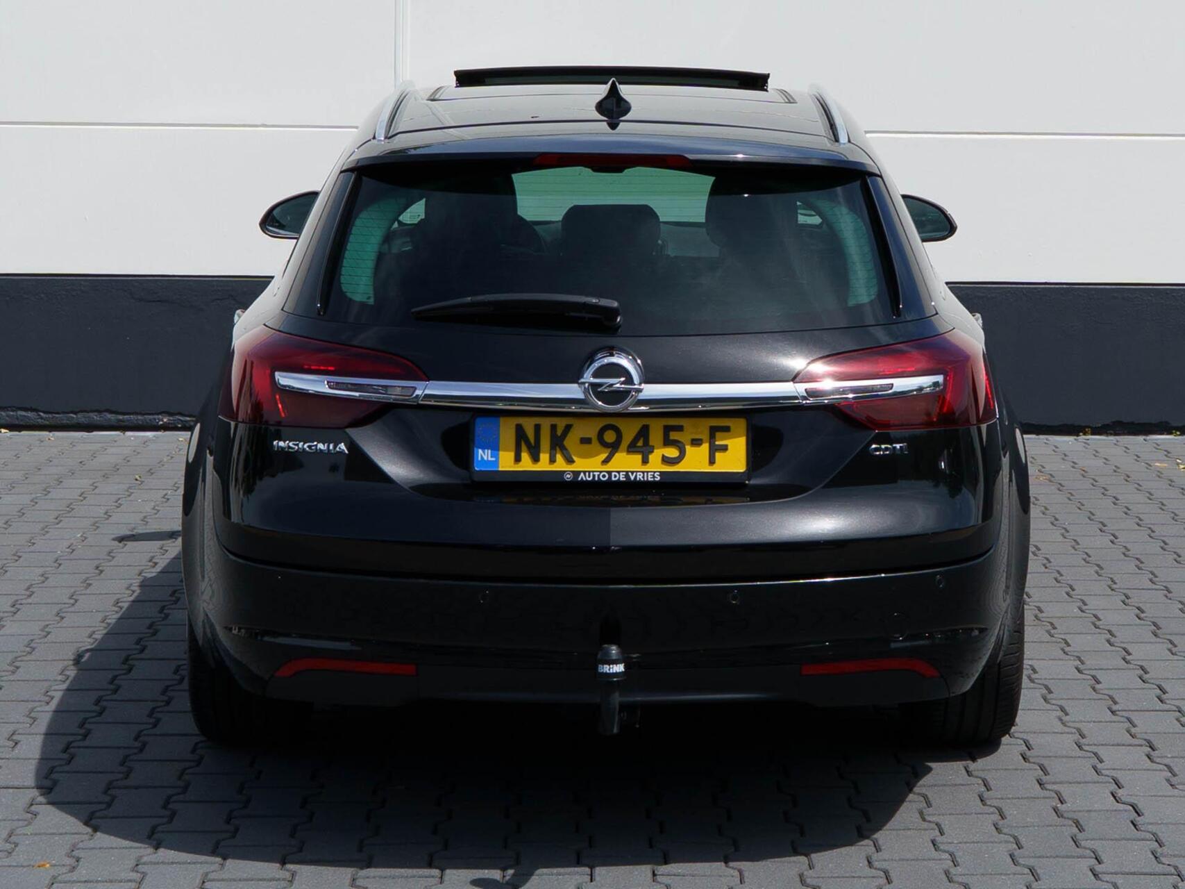 Foto van Opel Insignia Sports Tourer SW
