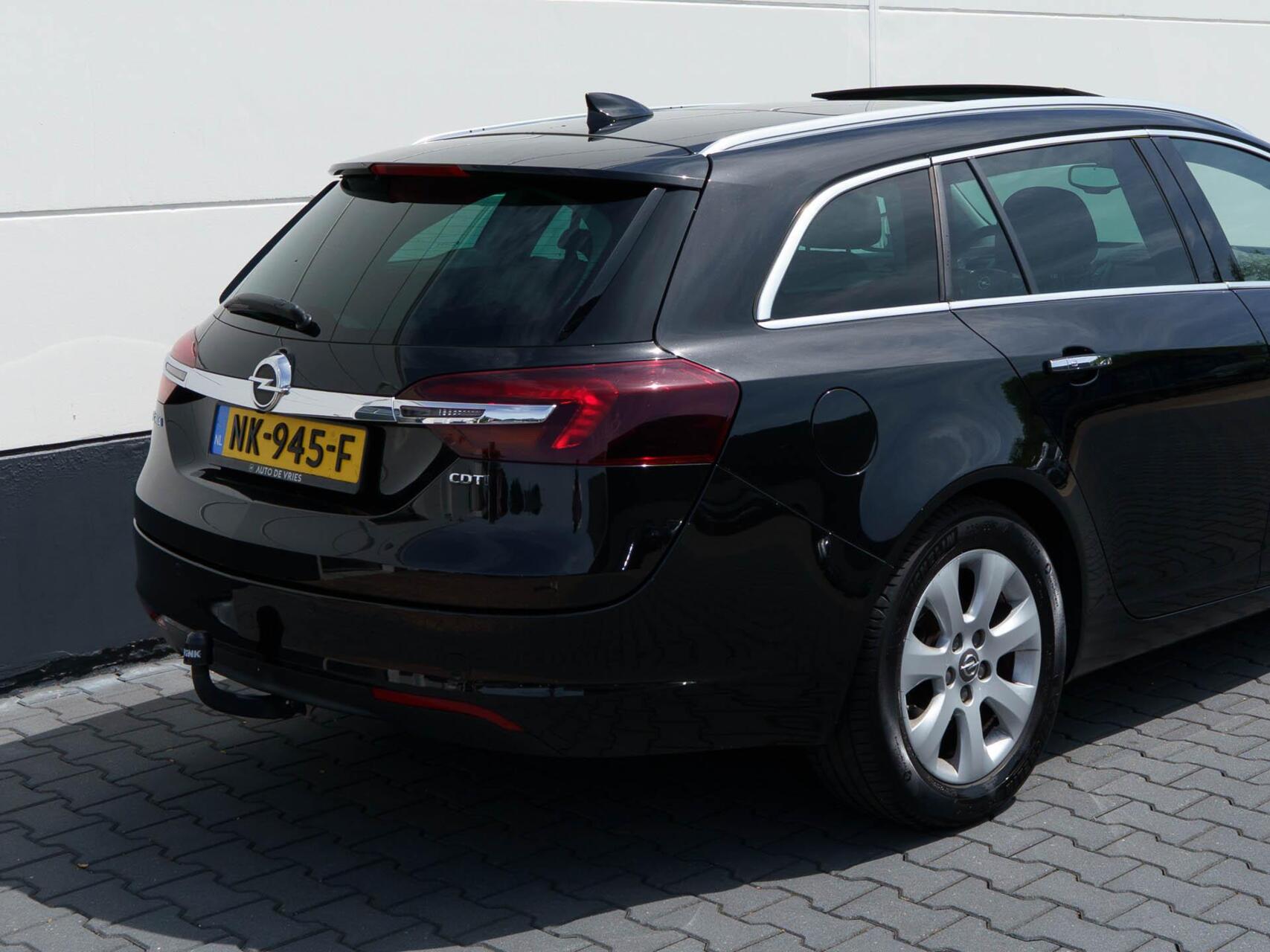 Foto van Opel Insignia Sports Tourer SW