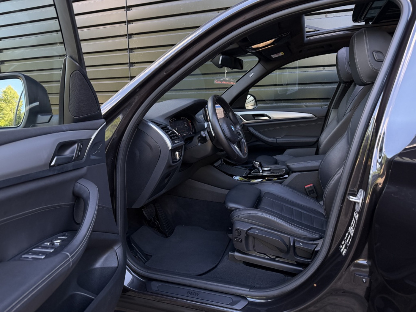 Foto van BMW X3 Xdrive20i