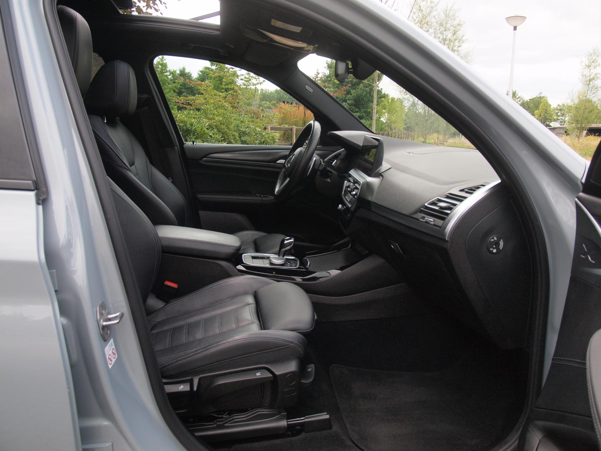 Foto van BMW X3 Xdrive30e