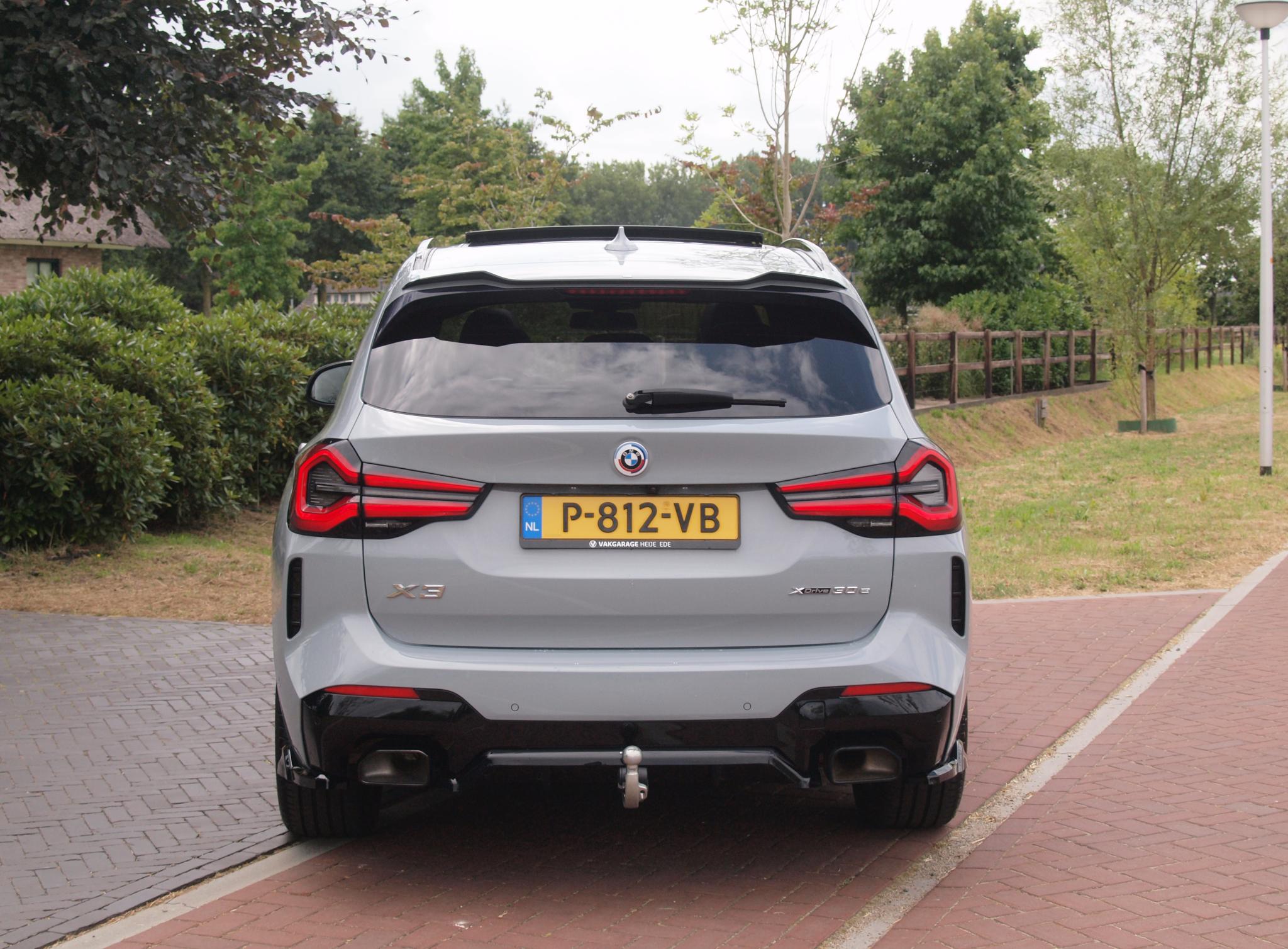 Foto van BMW X3 Xdrive30e