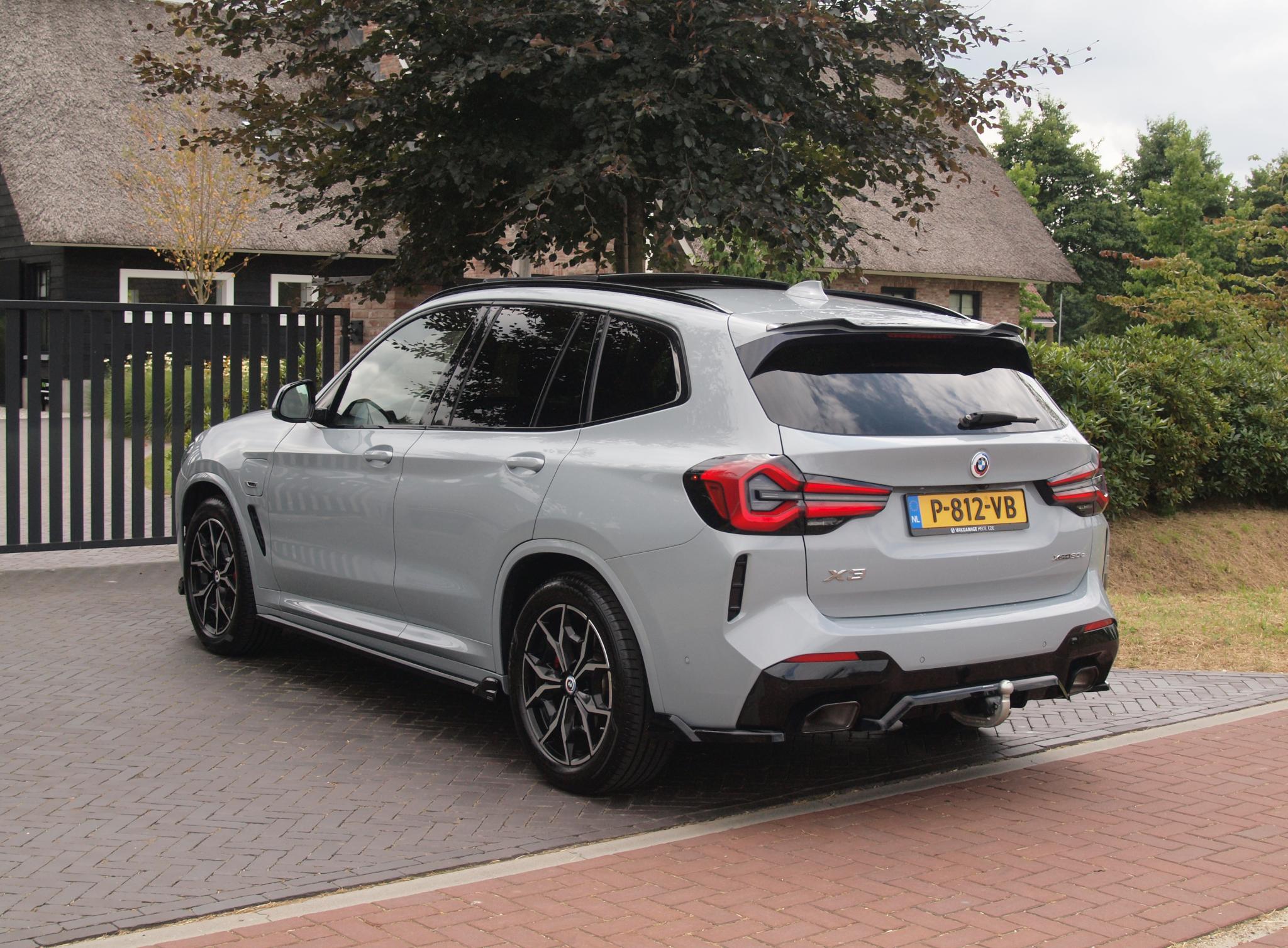 Foto van BMW X3 Xdrive30e