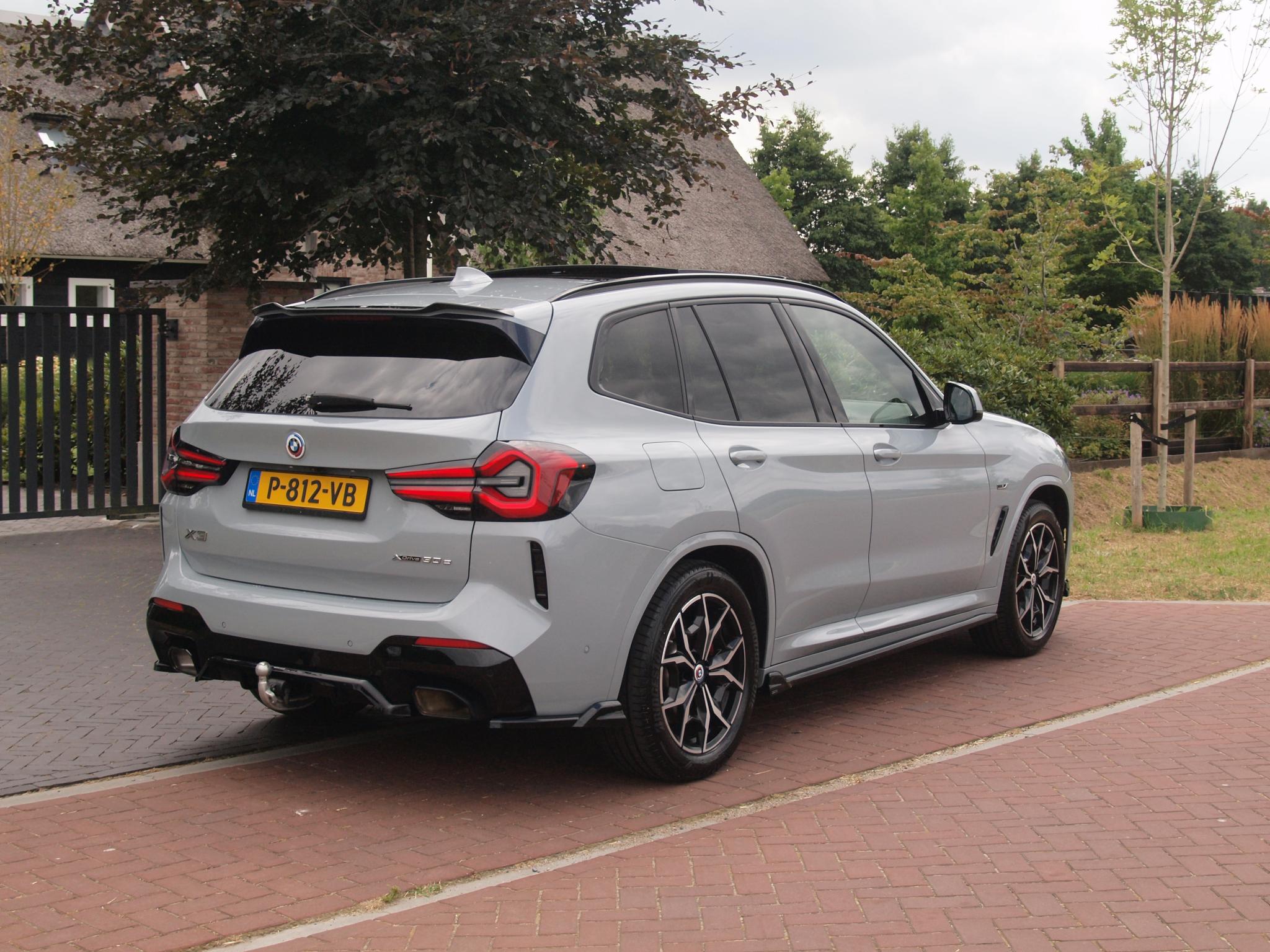 Foto van BMW X3 Xdrive30e