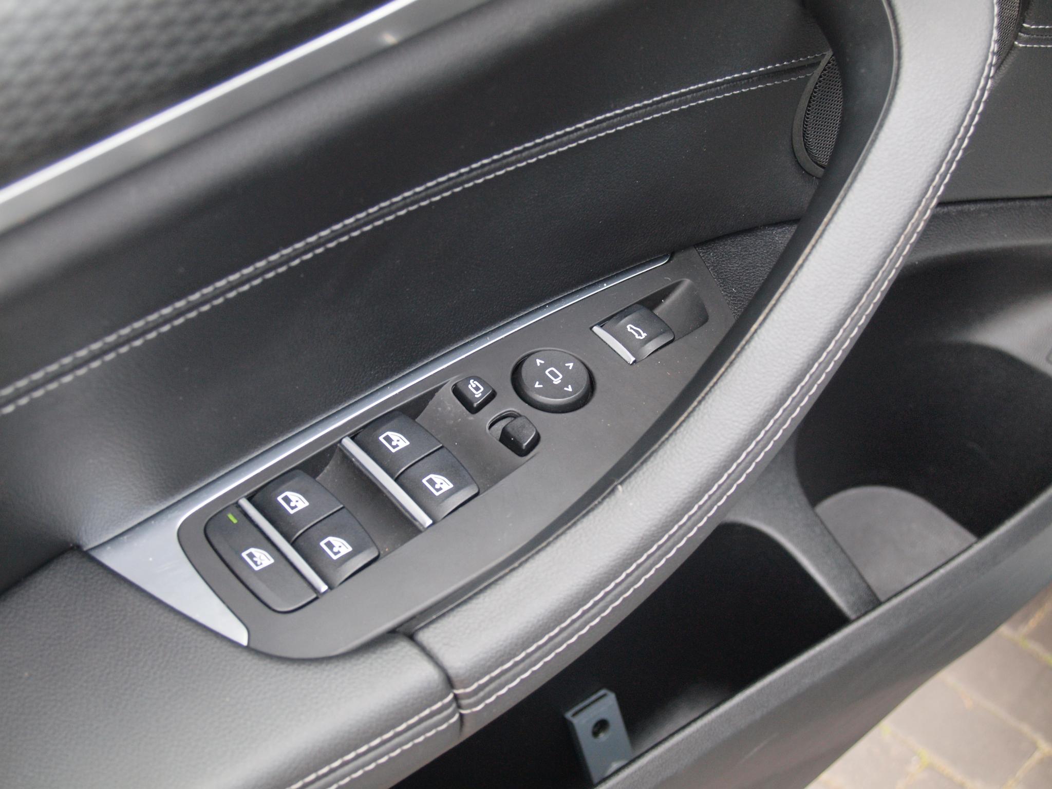 Foto van BMW X3 Xdrive30e