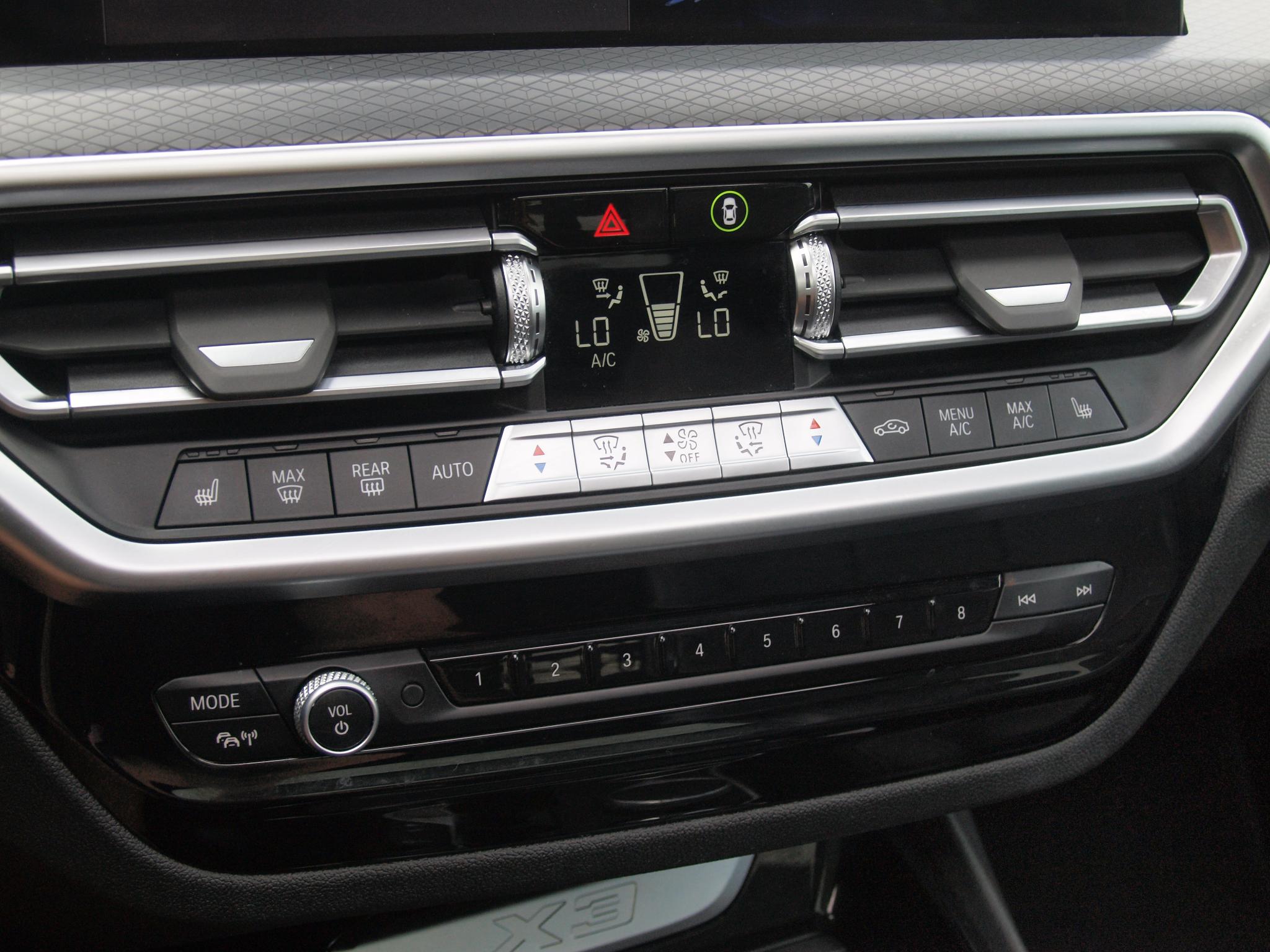 Foto van BMW X3 Xdrive30e