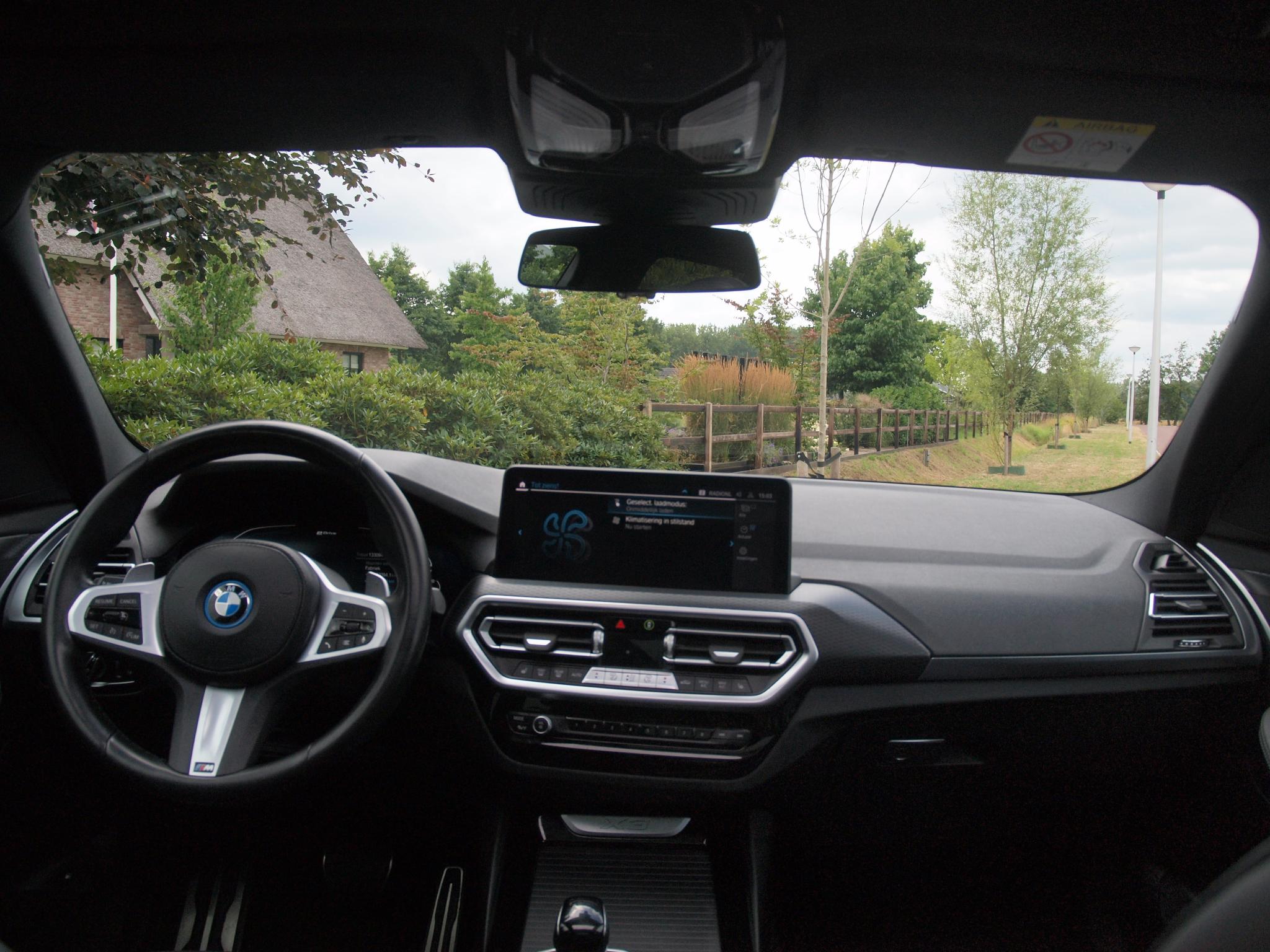Foto van BMW X3 Xdrive30e