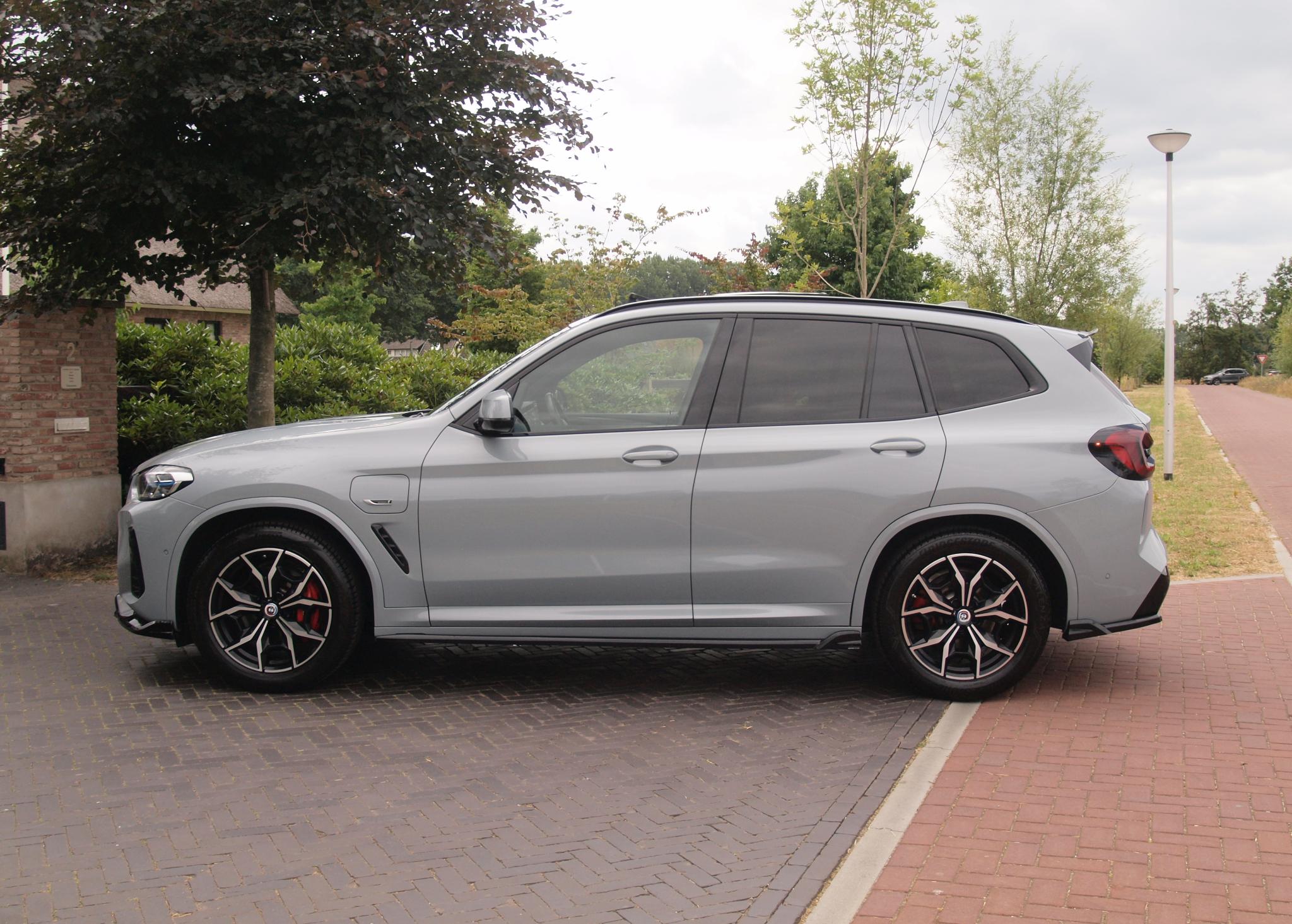 Foto van BMW X3 Xdrive30e