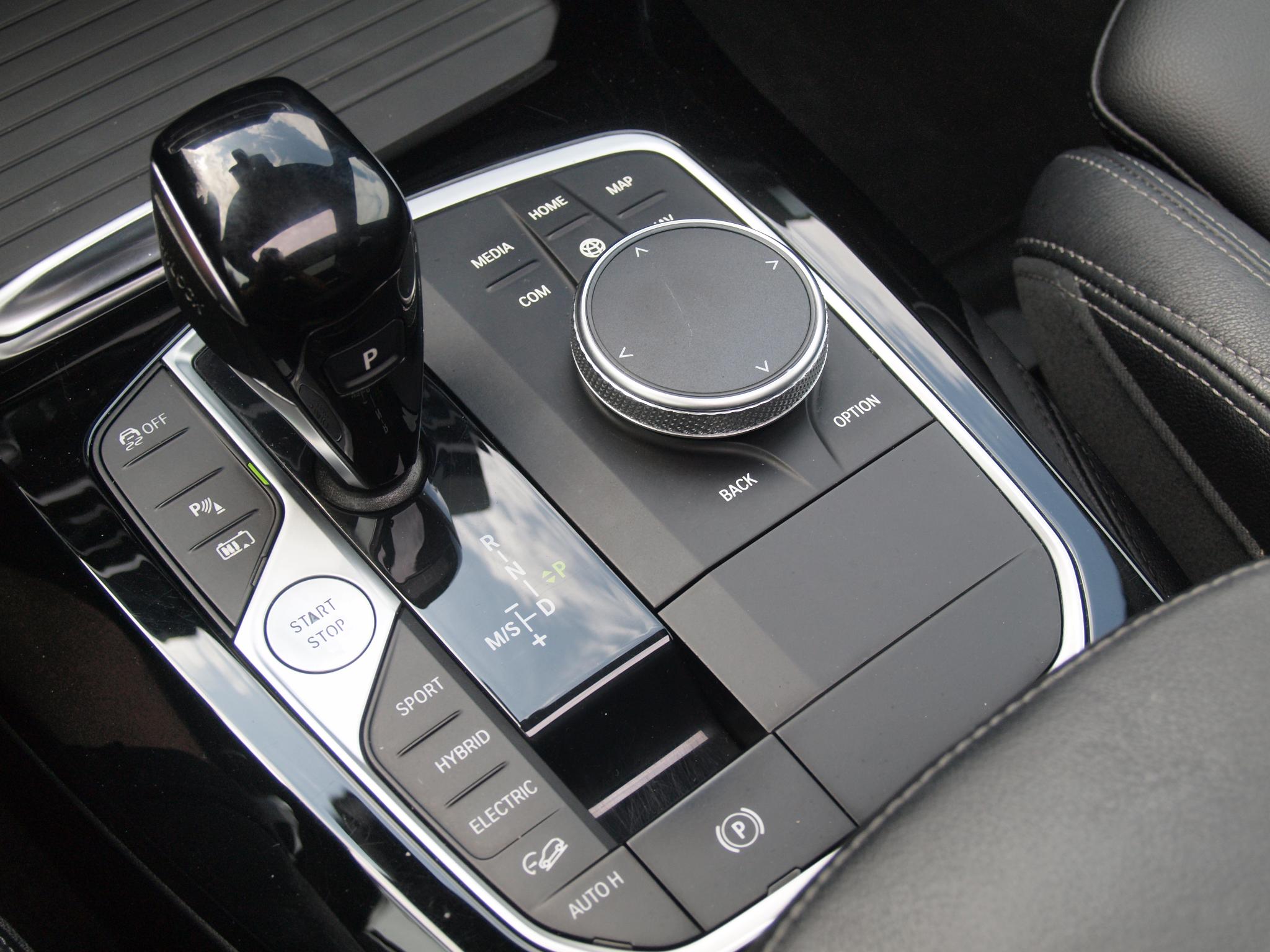 Foto van BMW X3 Xdrive30e