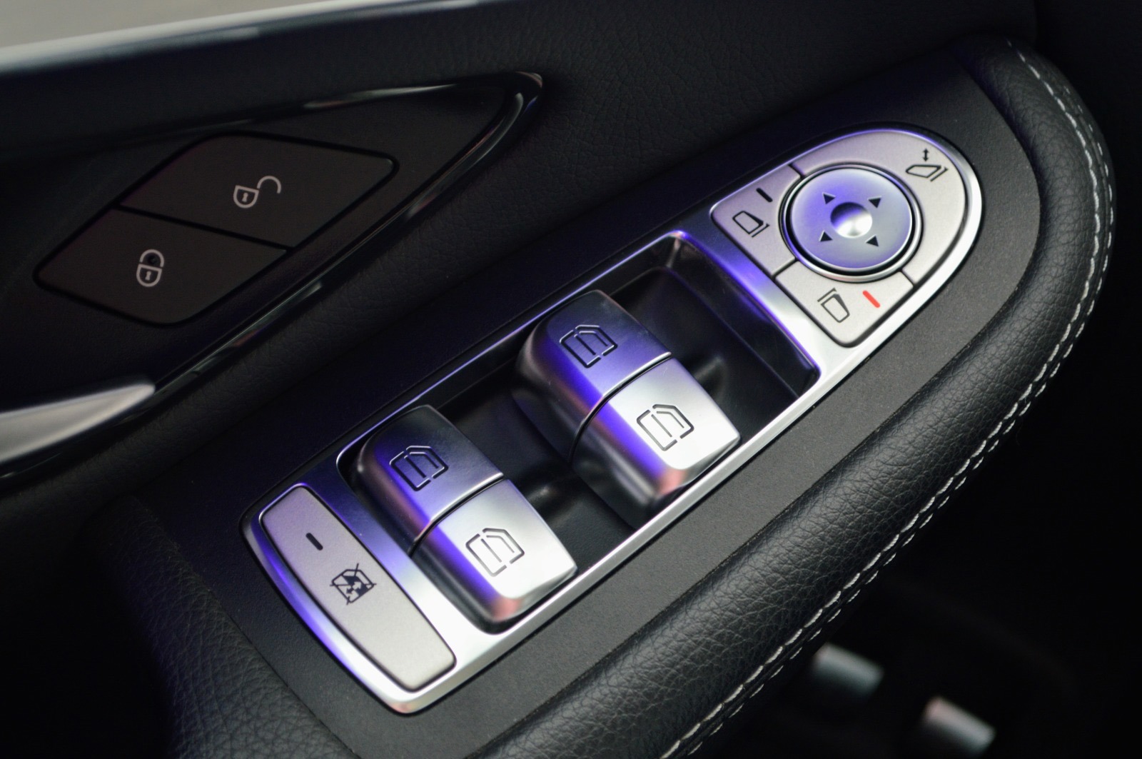 Foto van Mercedes-Benz GLC 300 E 4Matic