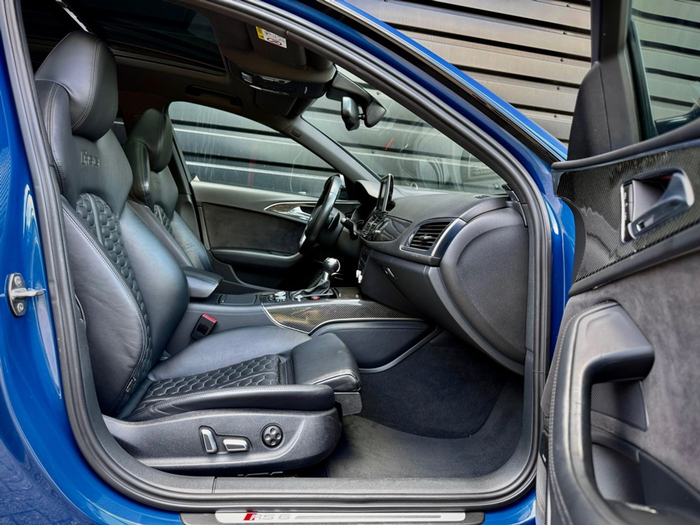 Foto van Audi RS 6 Avant Performance