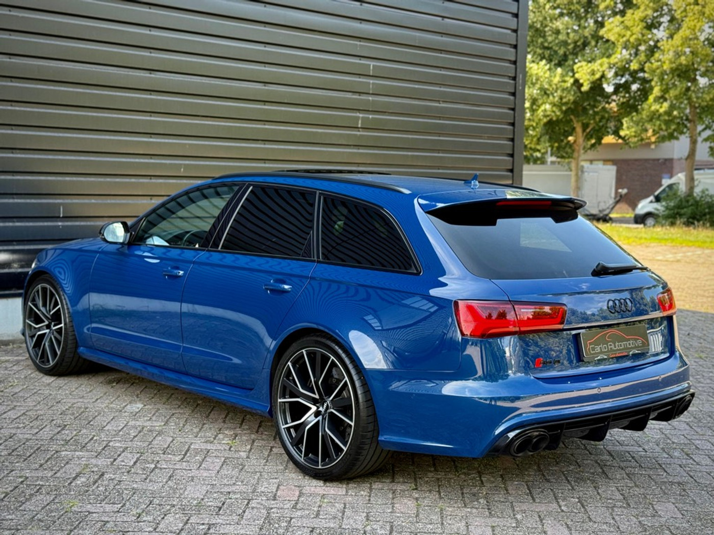 Foto van Audi RS 6 Avant Performance
