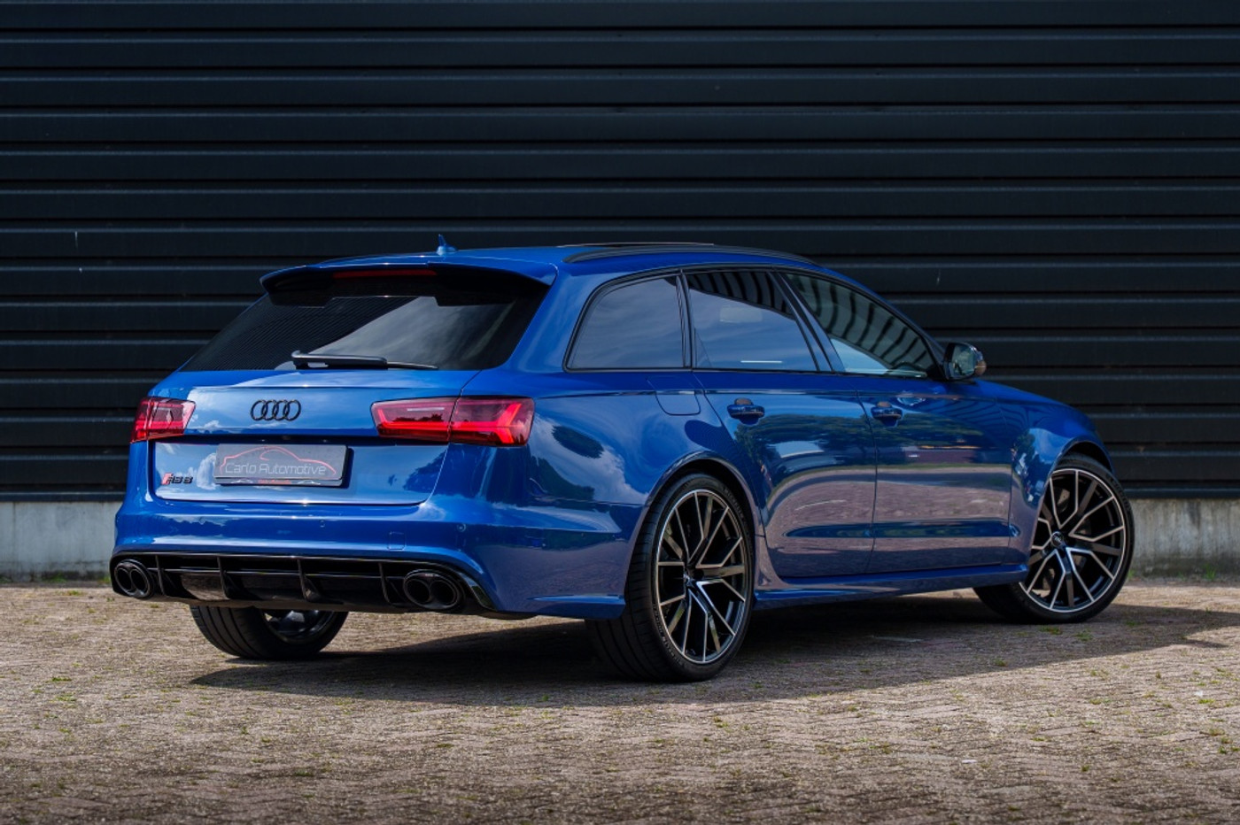 Foto van Audi RS 6 Avant Performance