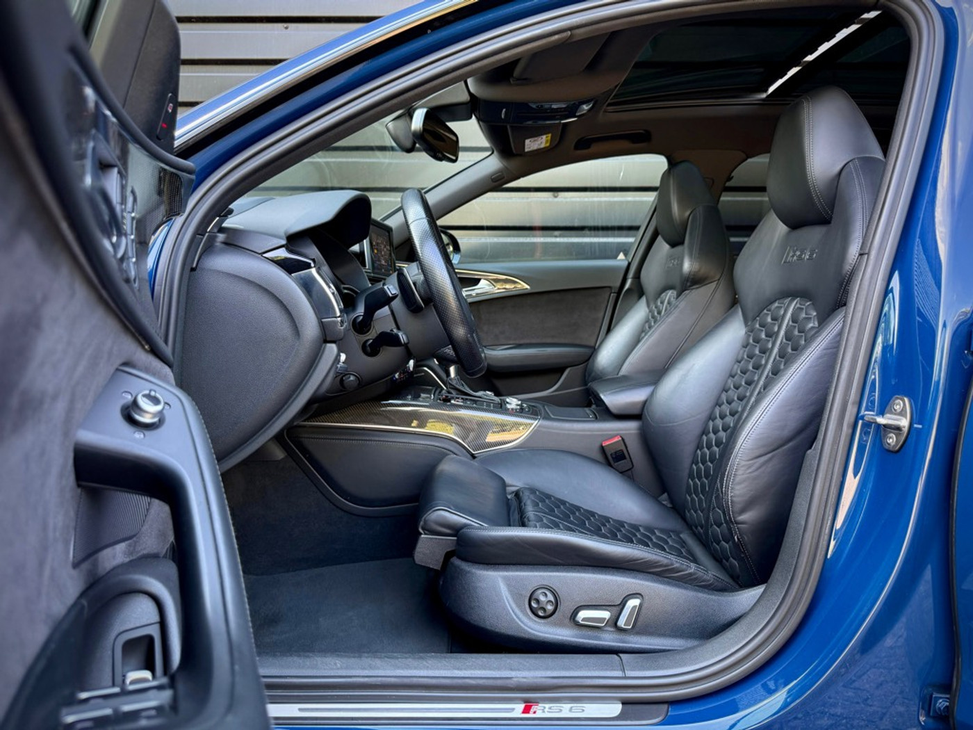 Foto van Audi RS 6 Avant Performance