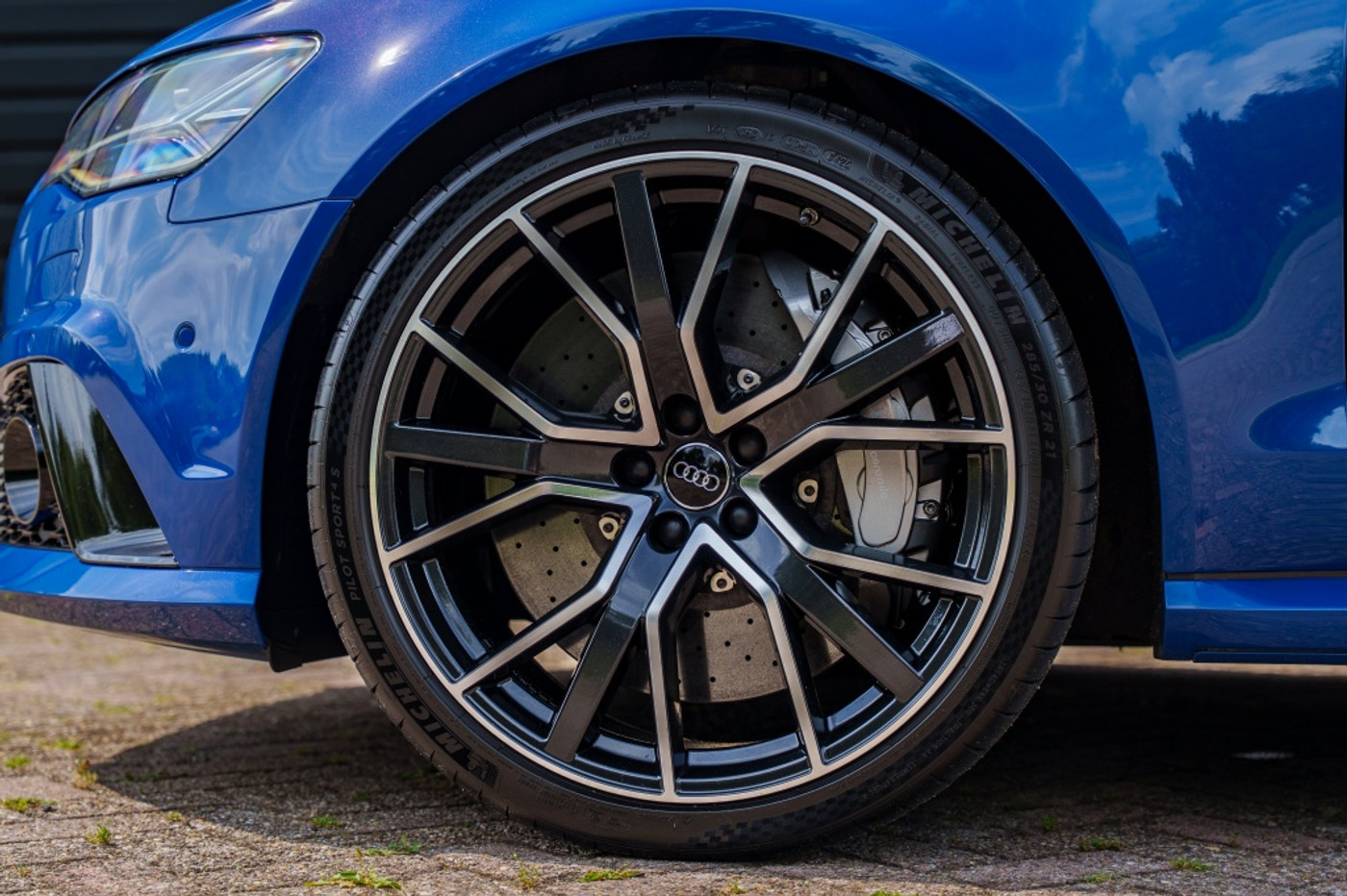 Foto van Audi RS 6 Avant Performance