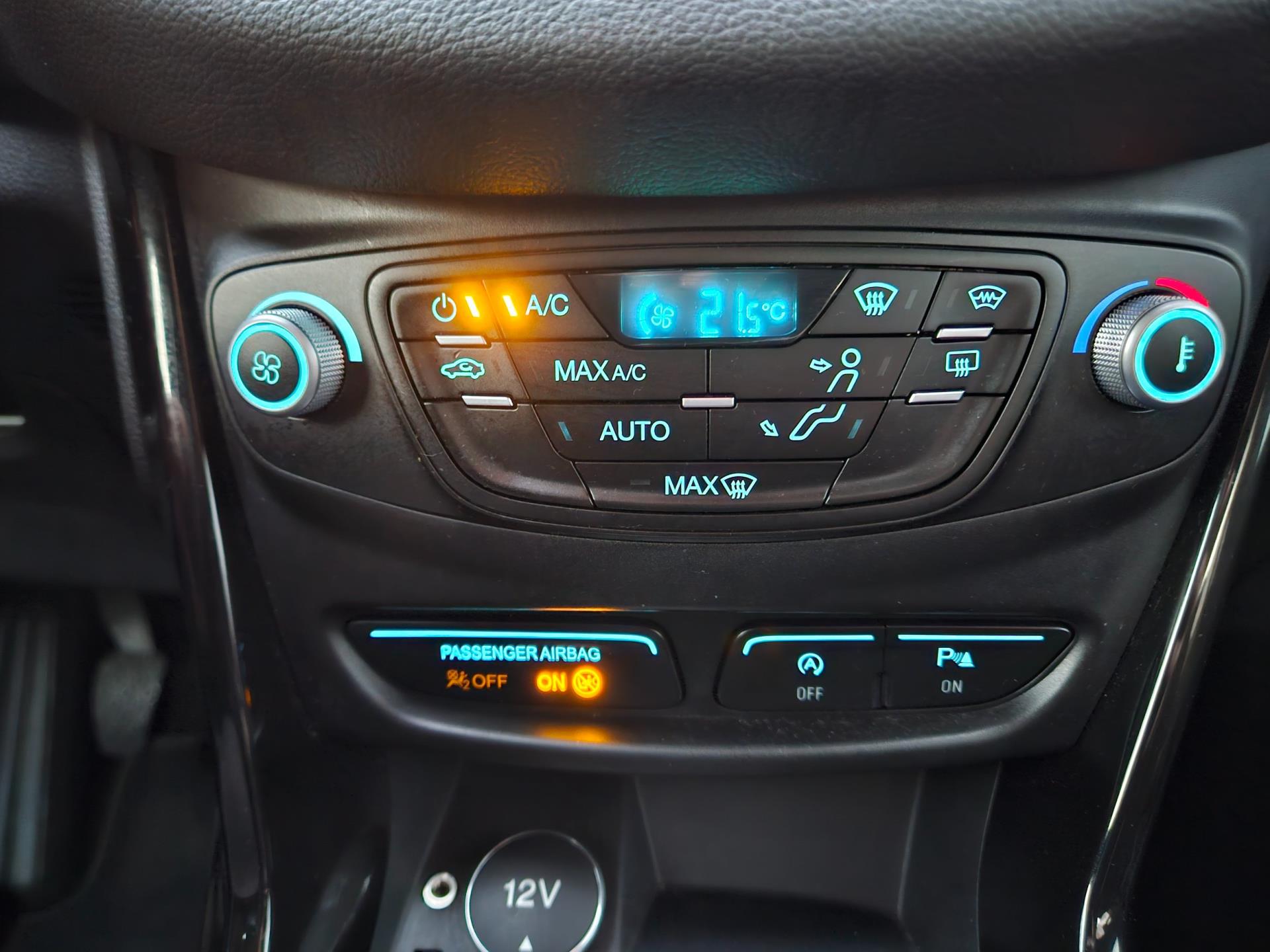 Foto van Ford B-max