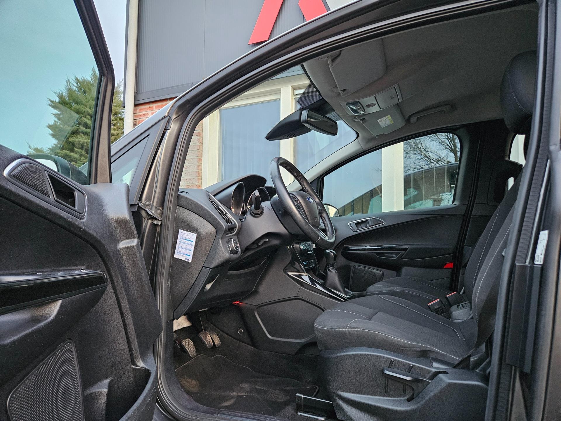 Foto van Ford B-max