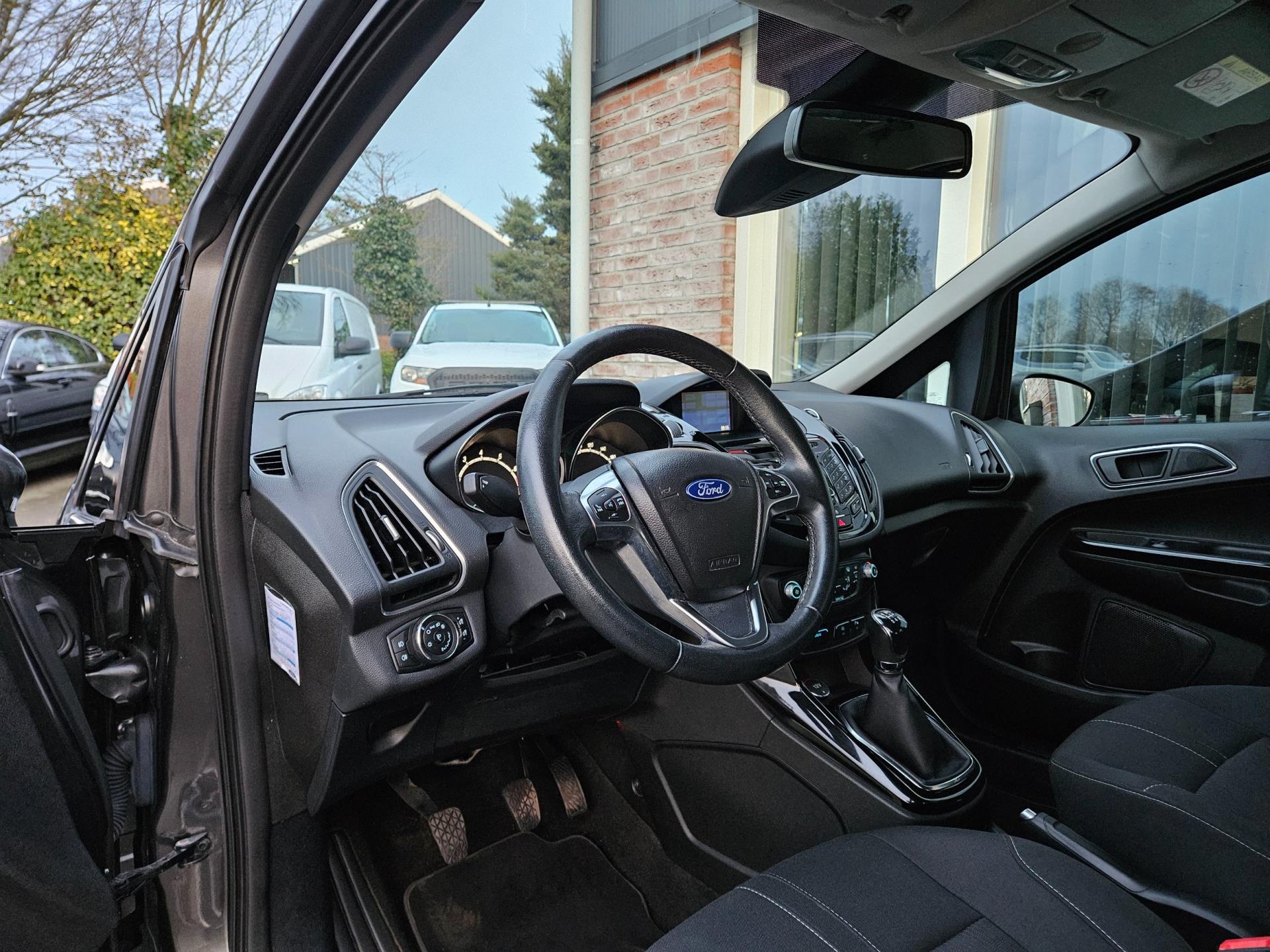 Foto van Ford B-max