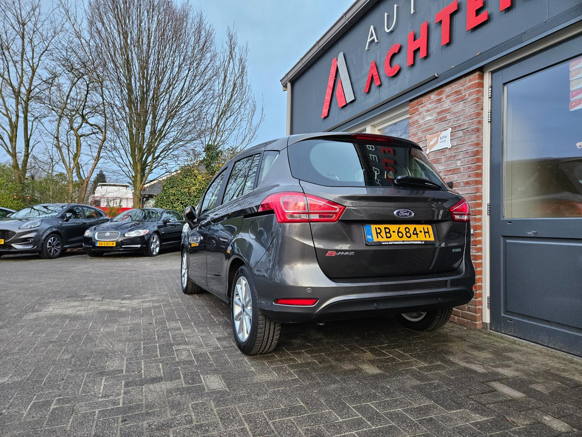 Foto van Ford B-max