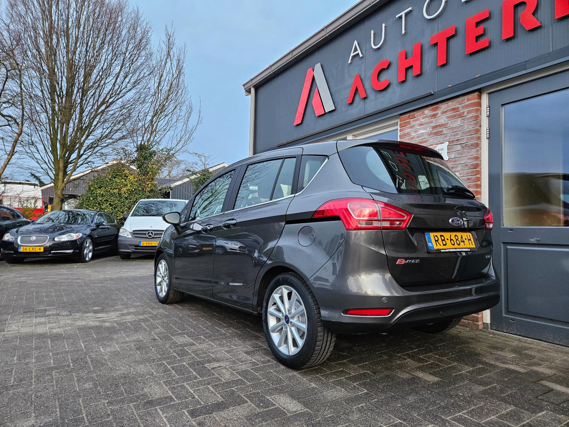 Foto van Ford B-max