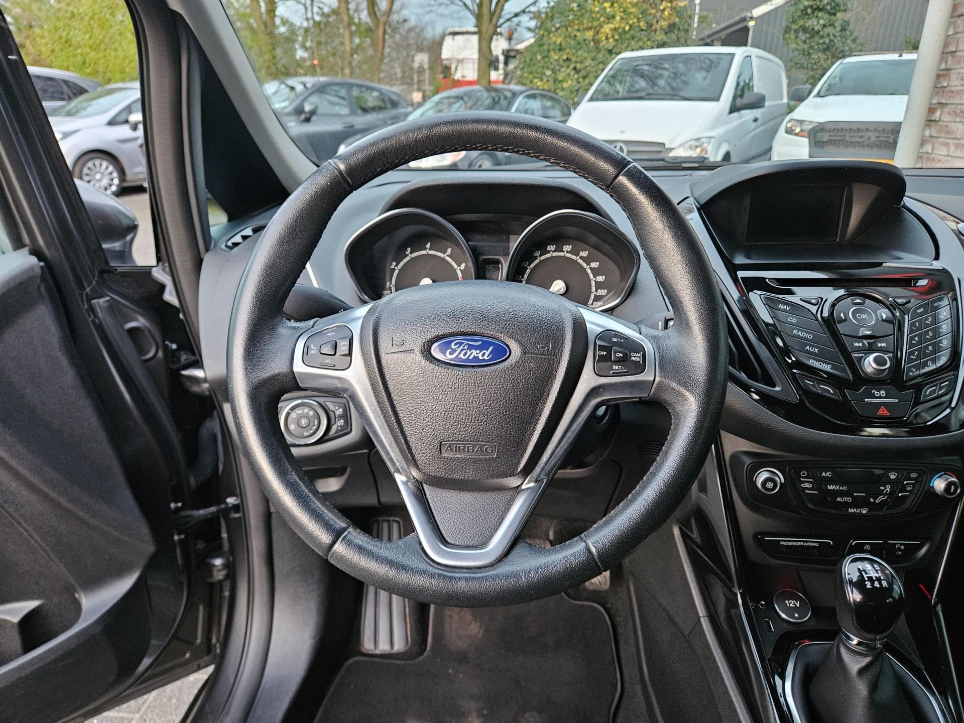 Foto van Ford B-max