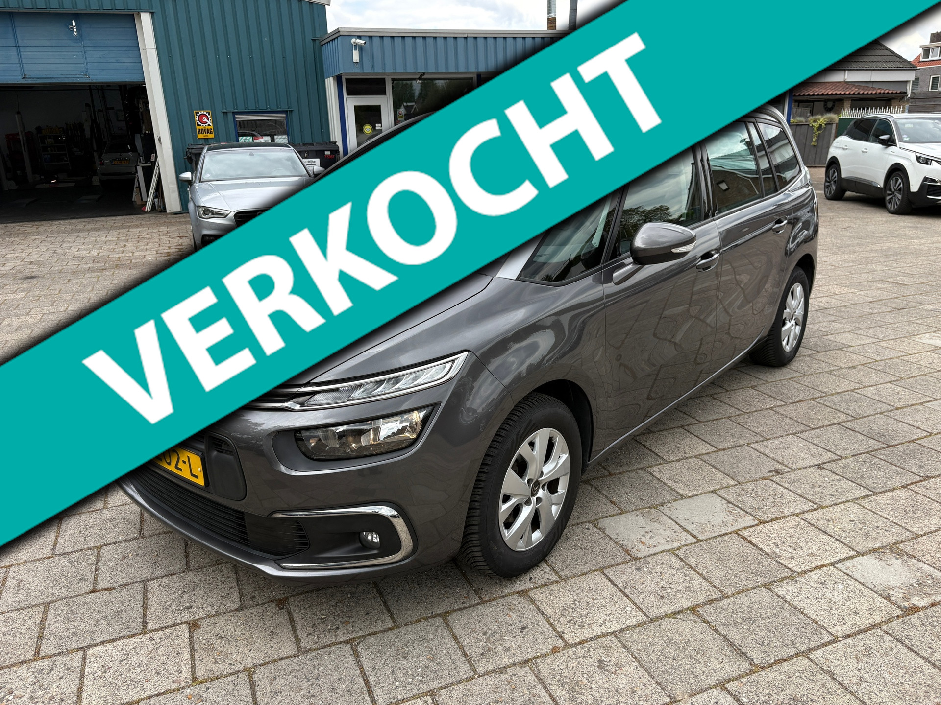 Citroen C4 Picasso 1.2 PureTech Business 2017 - voorkant