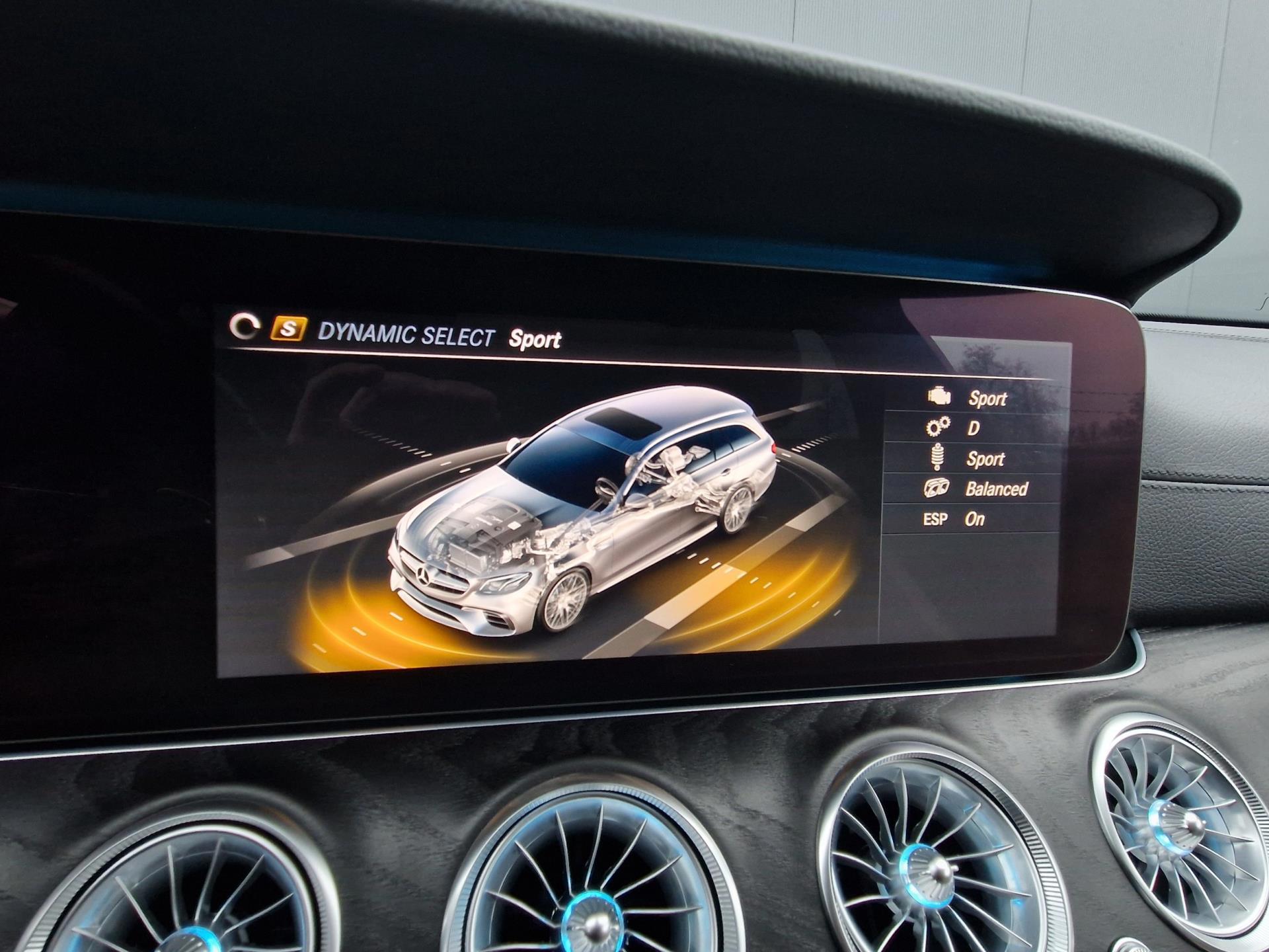 Foto van Mercedes-Benz AMG E 63