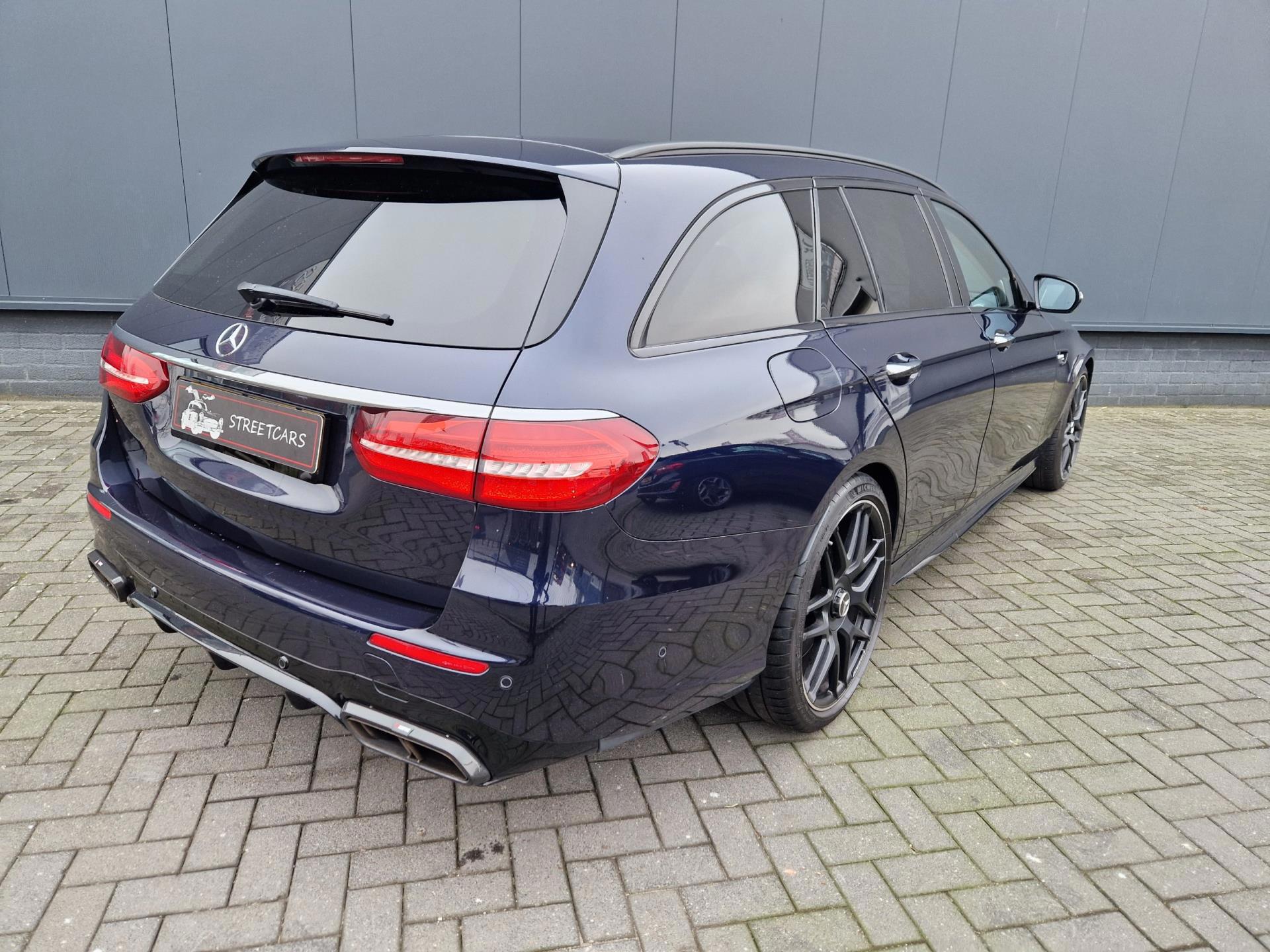 Foto van Mercedes-Benz AMG E 63