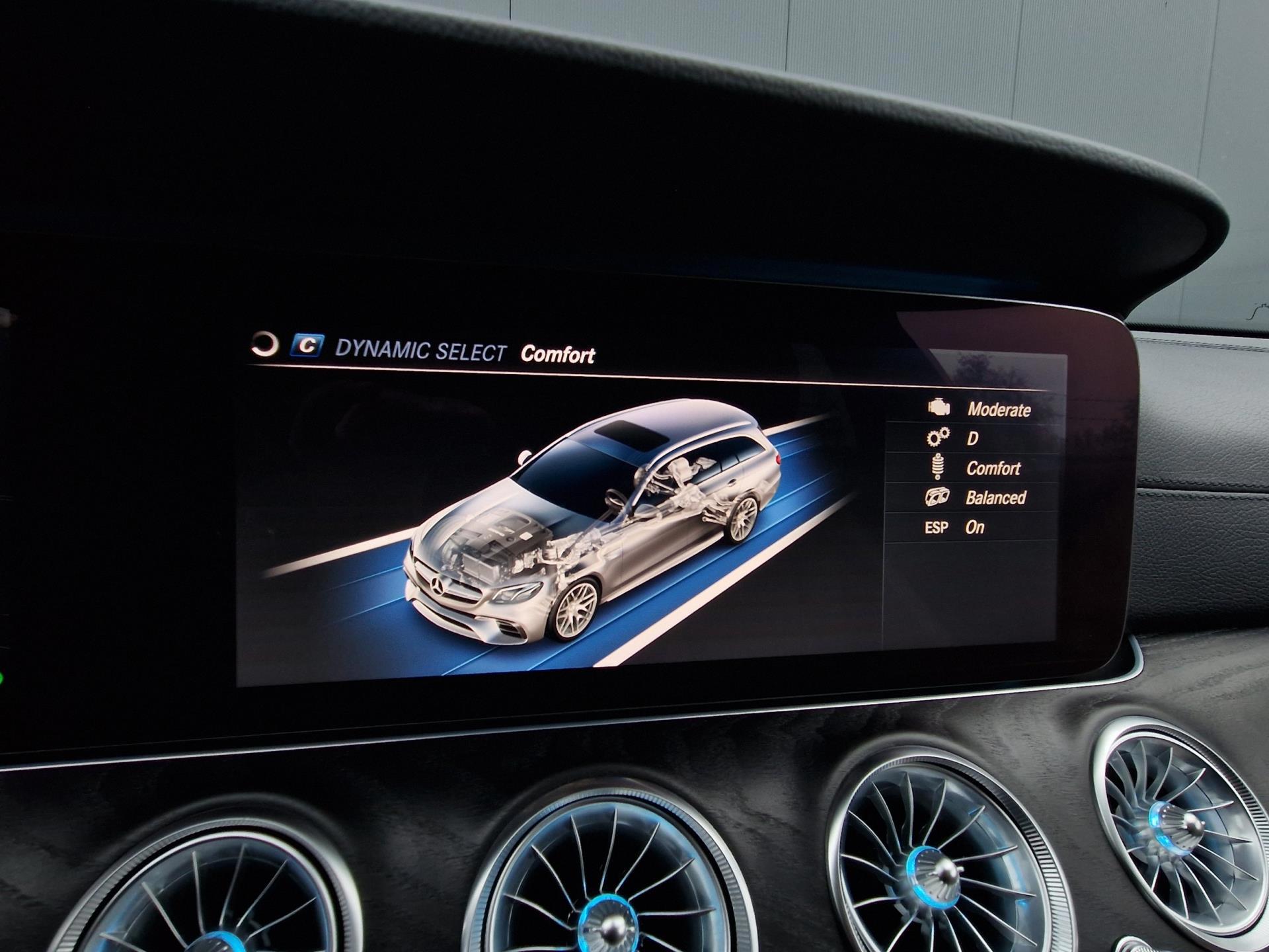 Foto van Mercedes-Benz AMG E 63