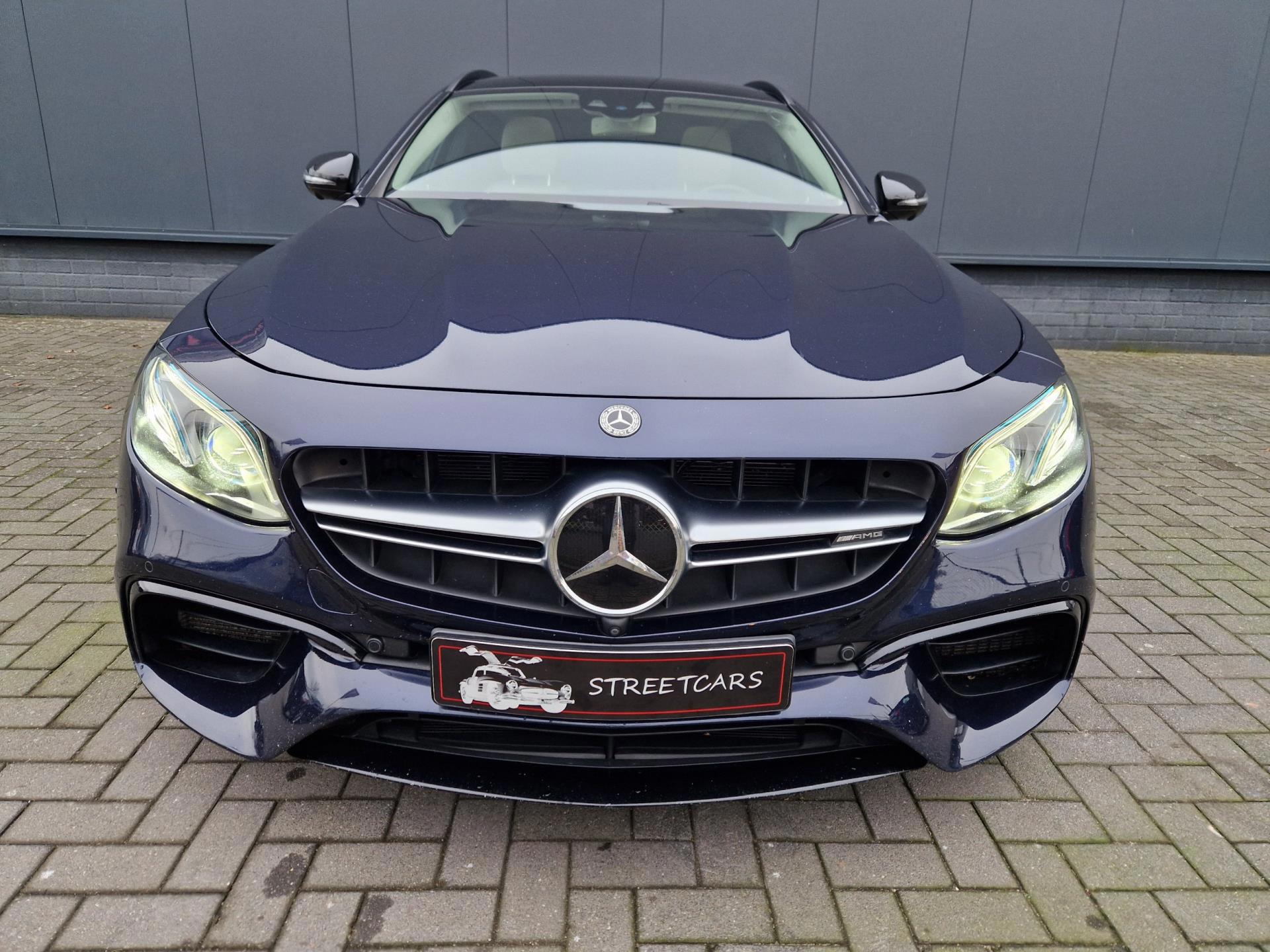 Foto van Mercedes-Benz AMG E 63